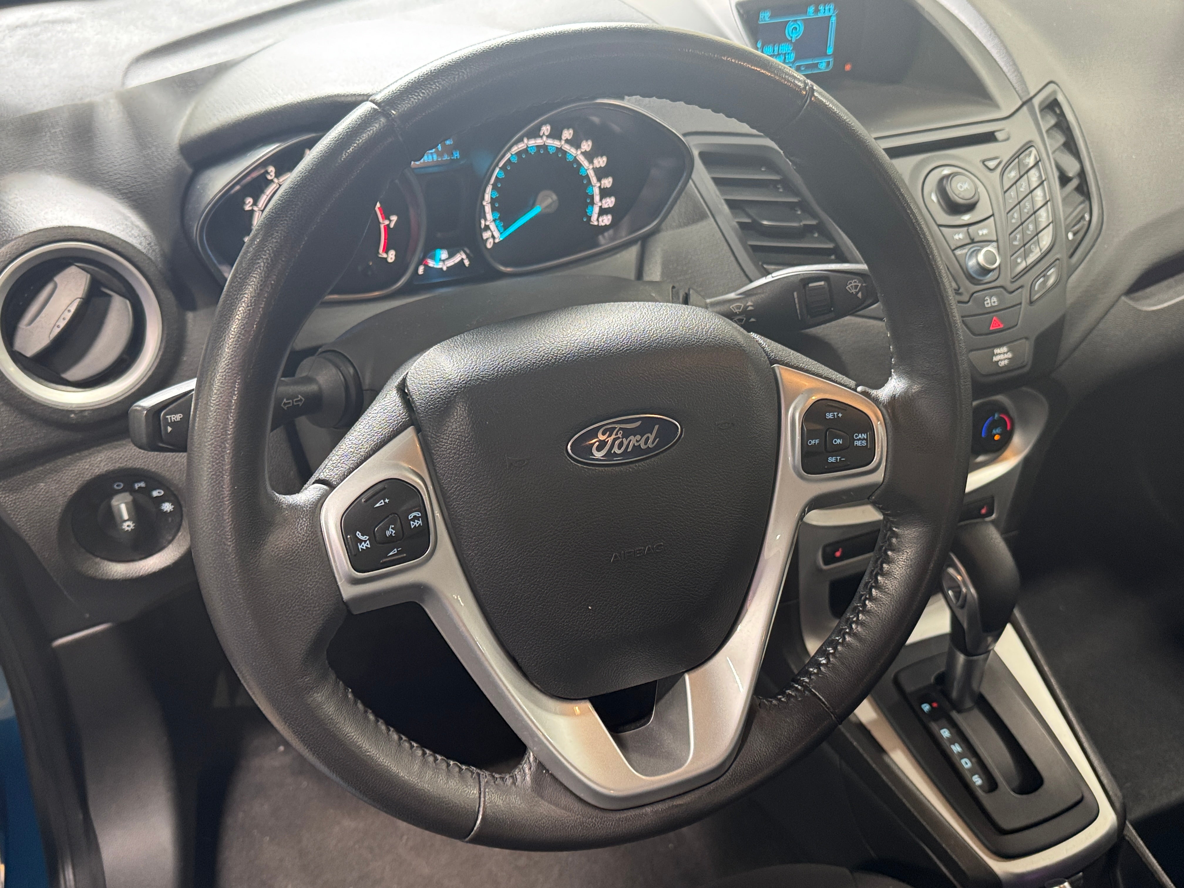 2014 Ford Fiesta SE 5