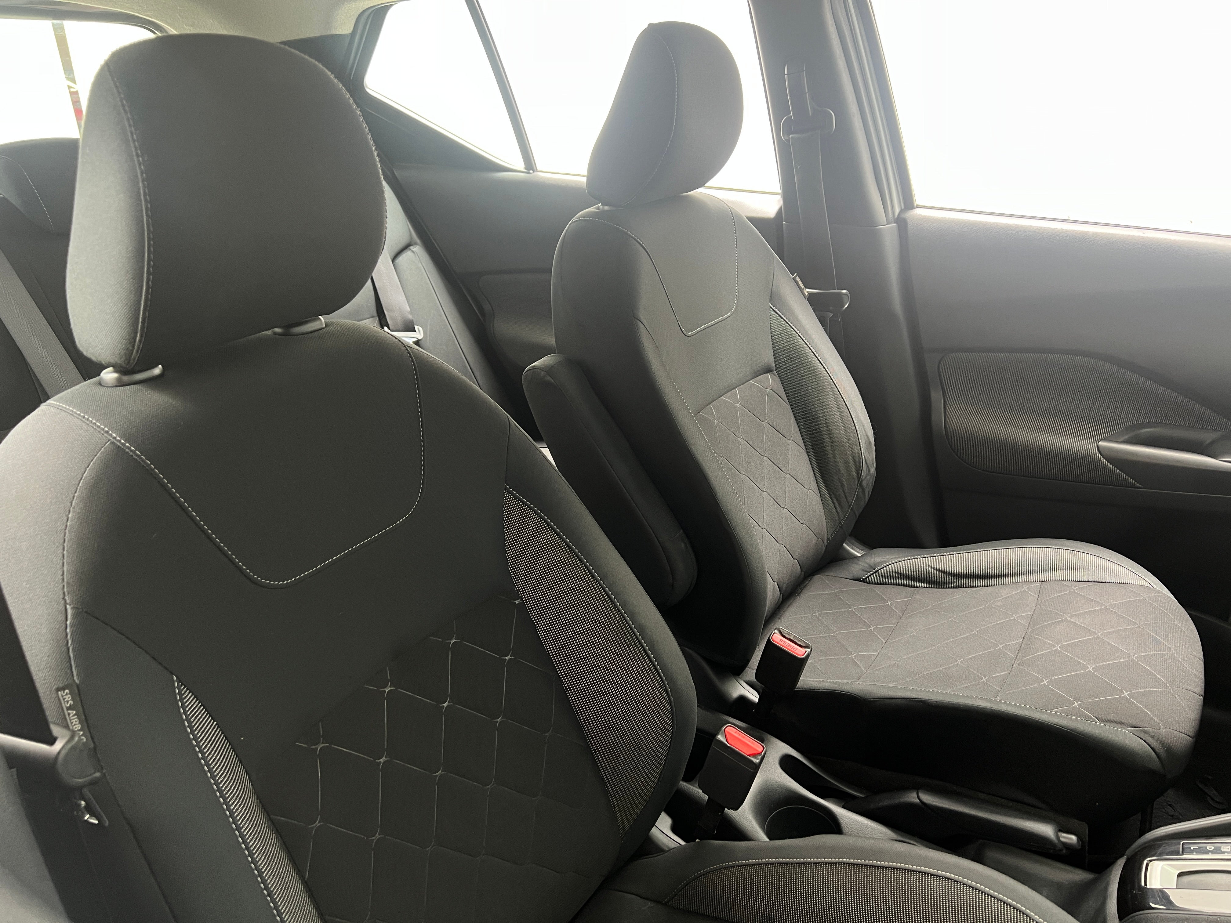 2020 Nissan Kicks S 2