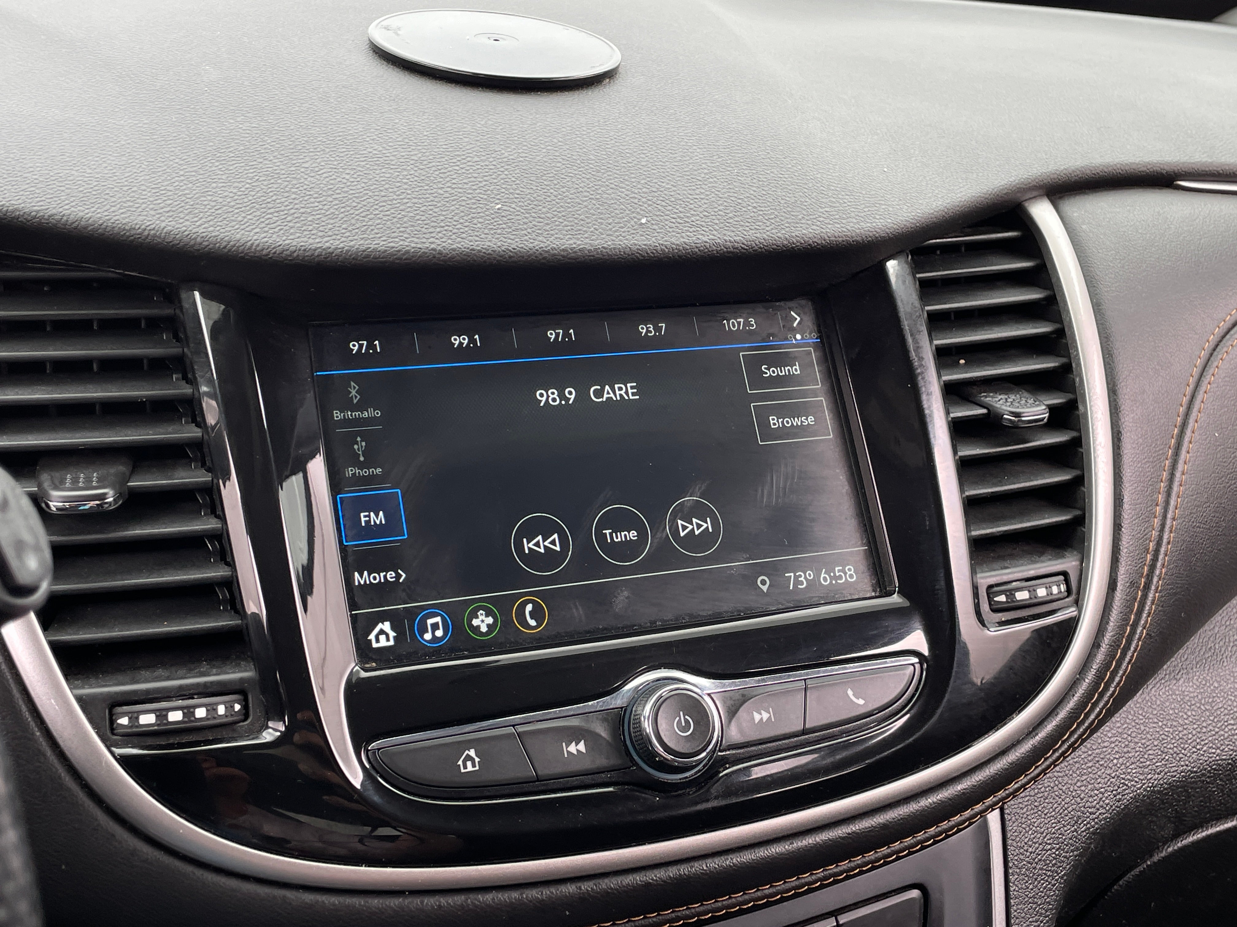 2019 Chevrolet Trax LS 4