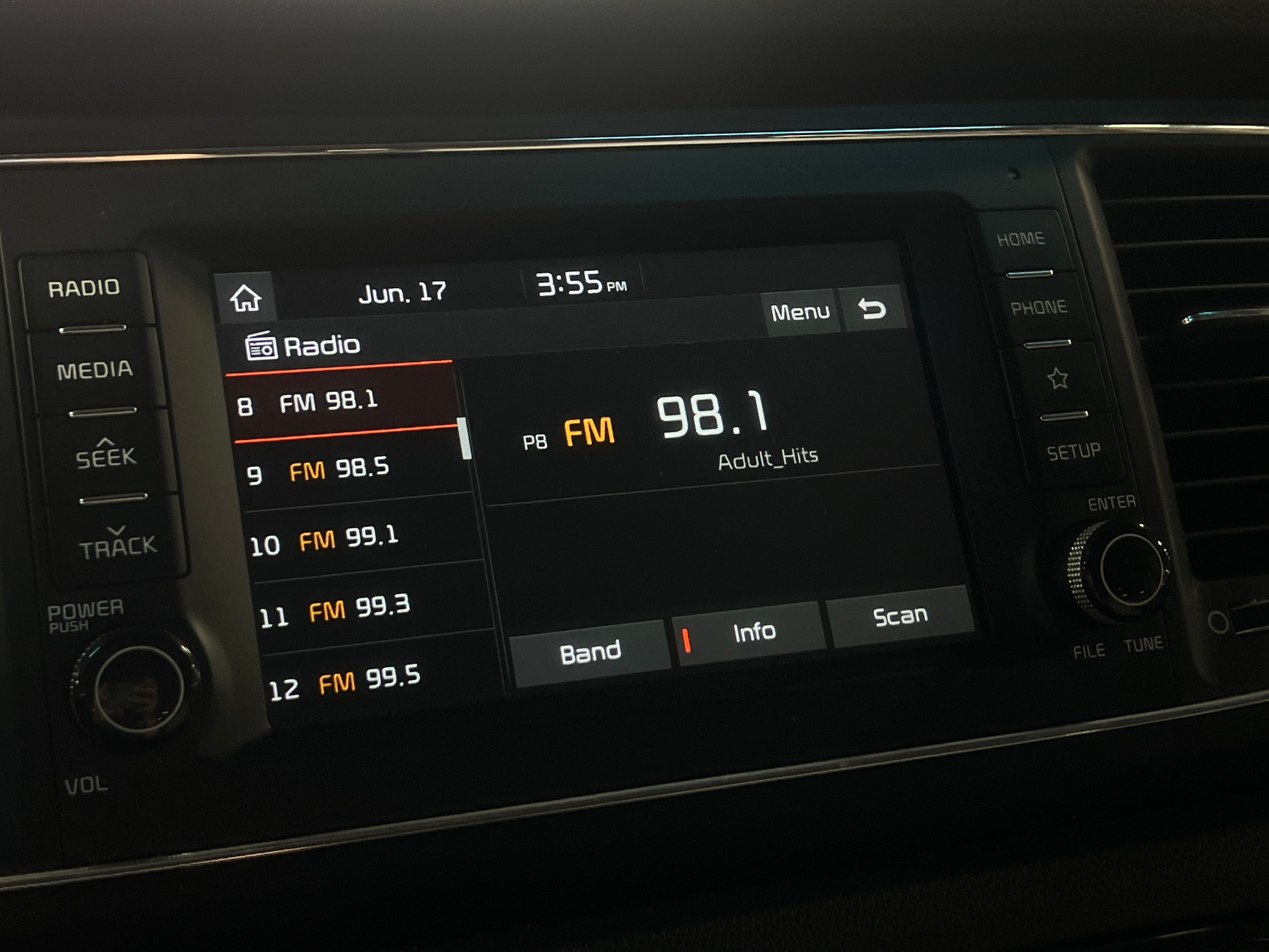 Thumbnail: 2020 Kia Sedona - 4