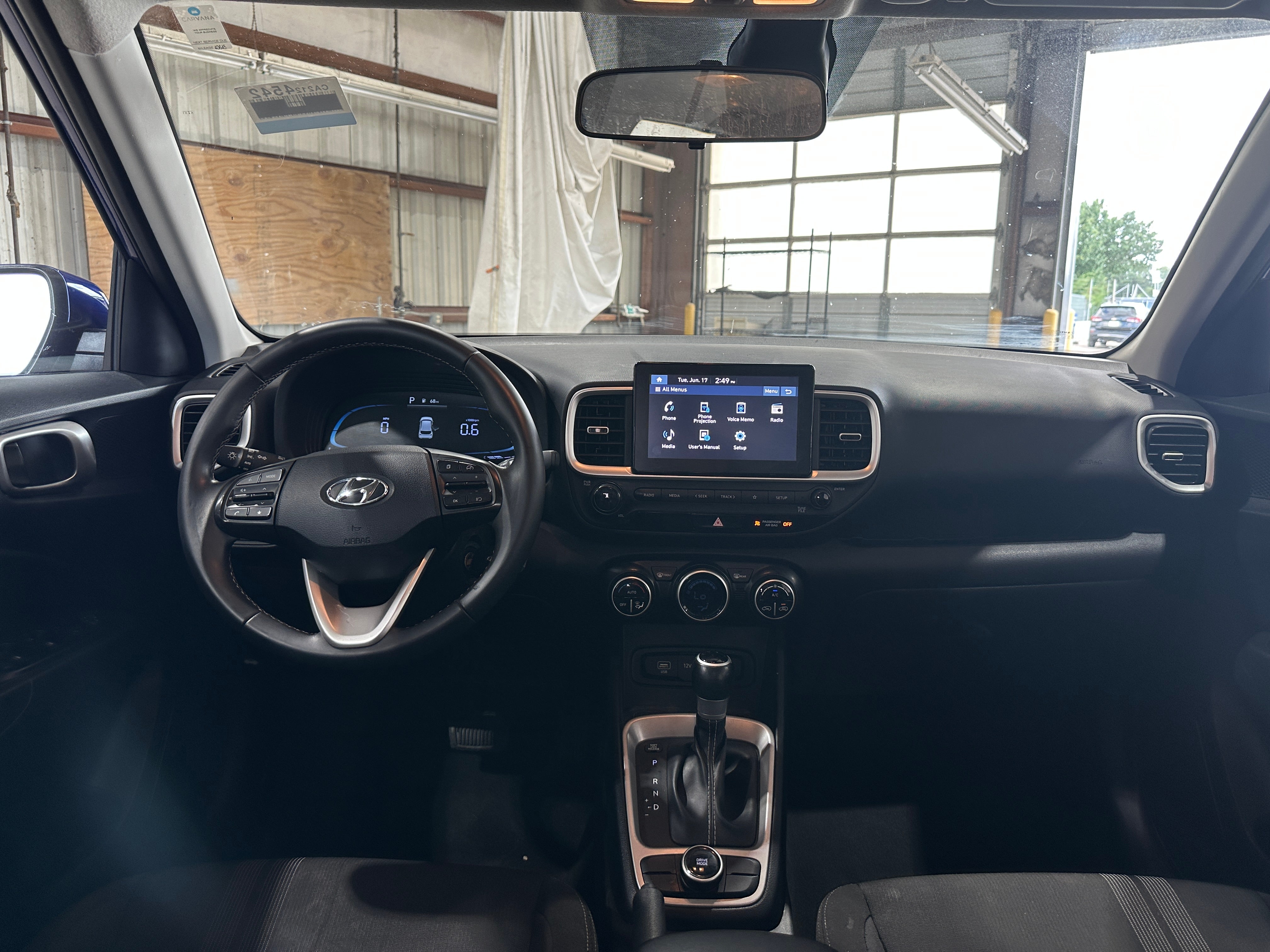 Thumbnail: 2023 Hyundai Venue - 3