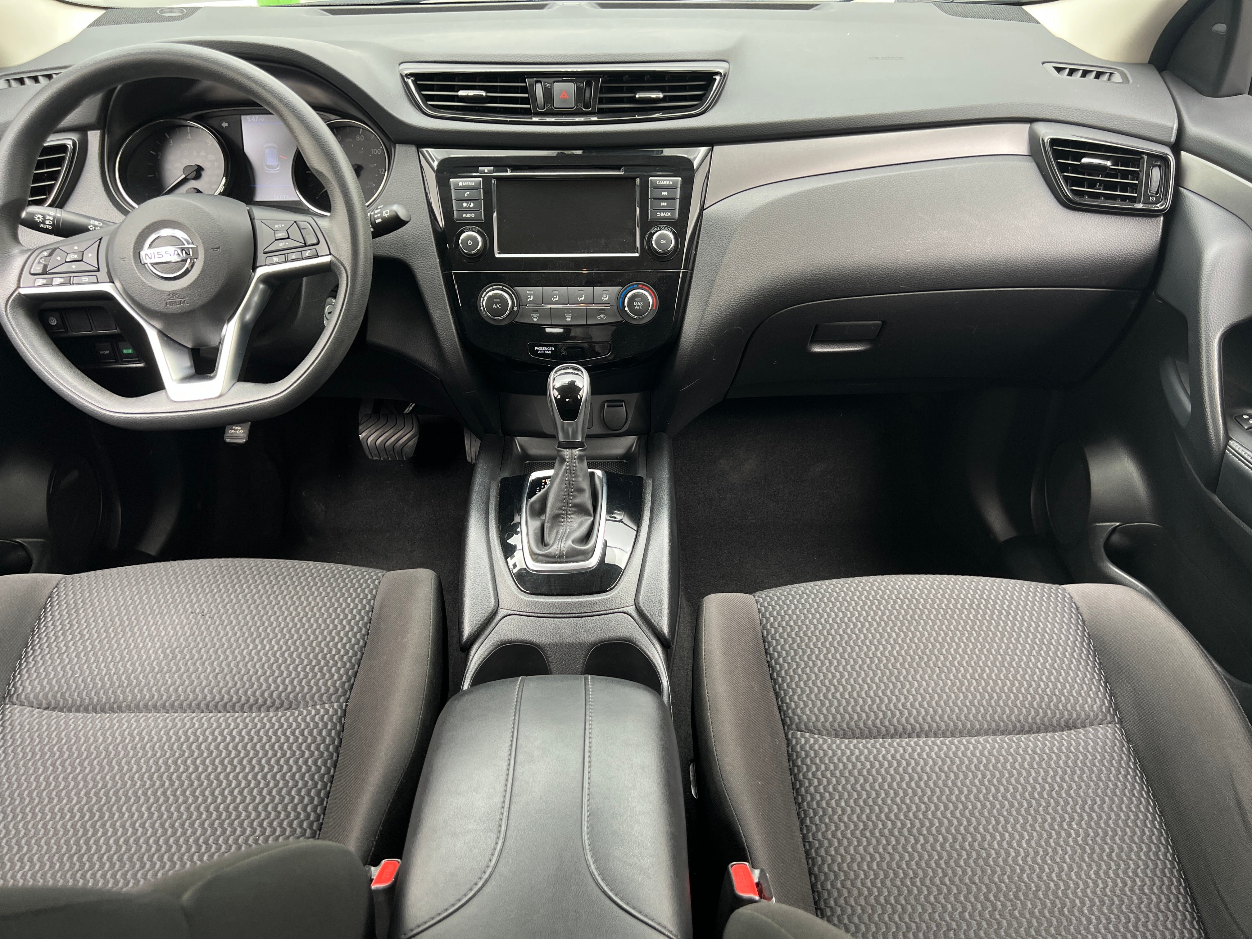 Thumbnail: 2021 Nissan Rogue Sport - 3