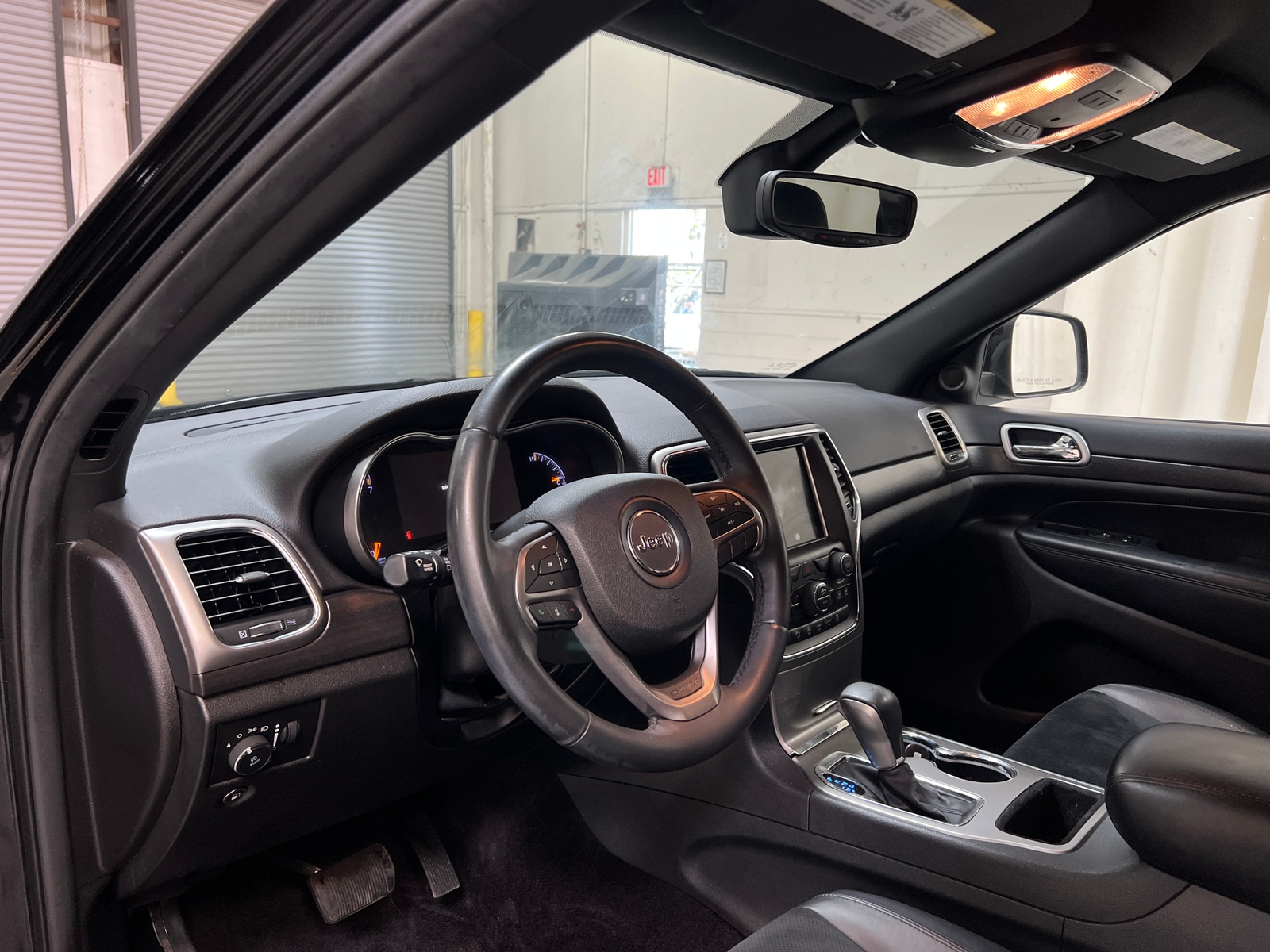 Thumbnail: 2018 Jeep Grand Cherokee - 3