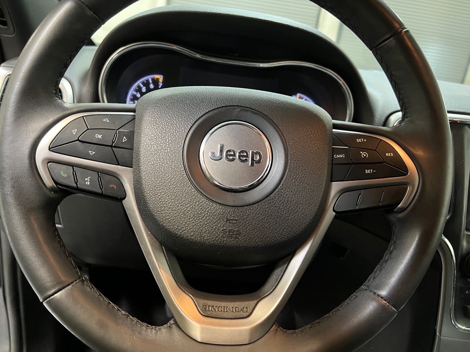 Thumbnail: 2018 Jeep Grand Cherokee - 5
