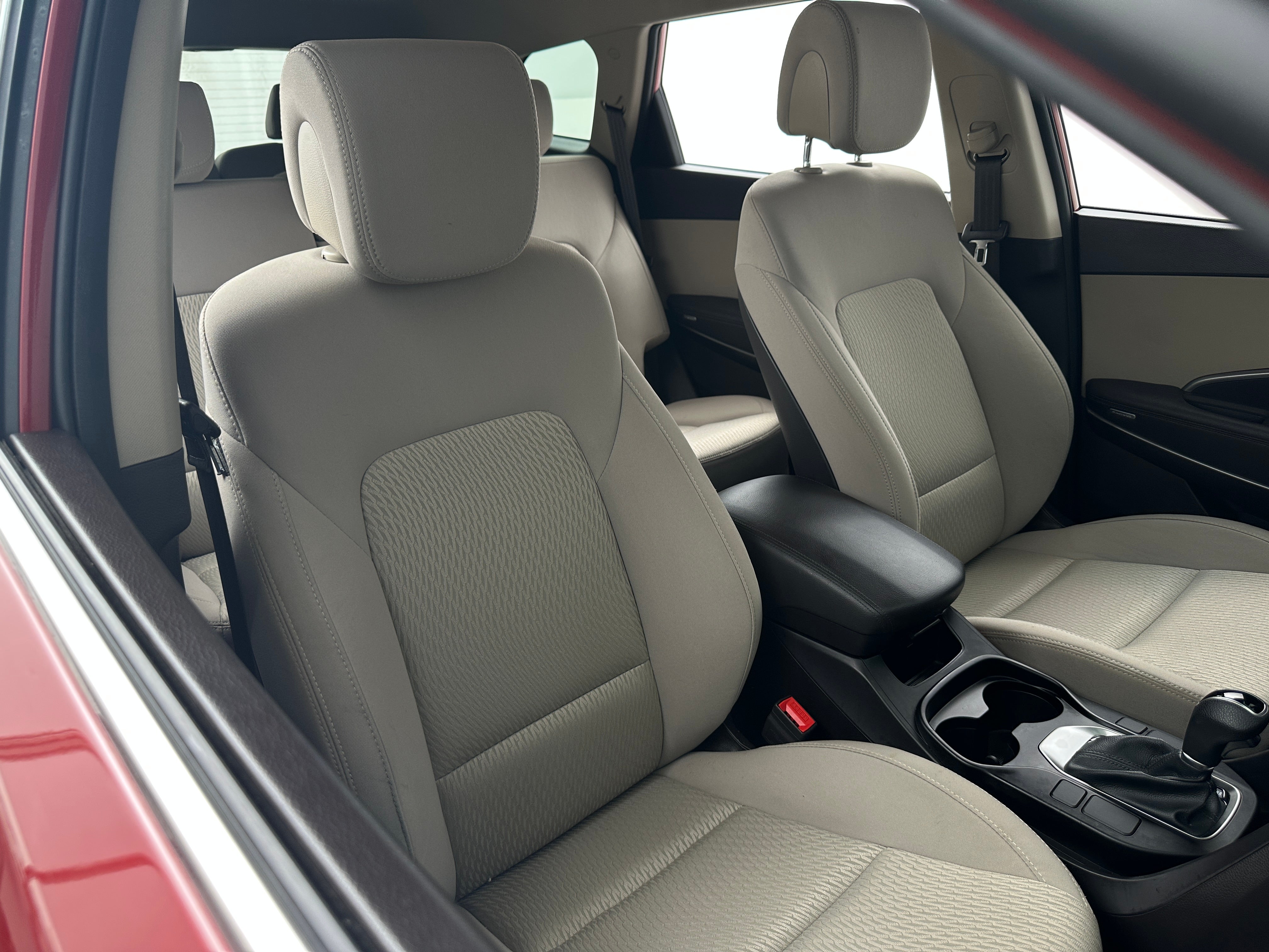 2018 Hyundai Santa Fe SE 2