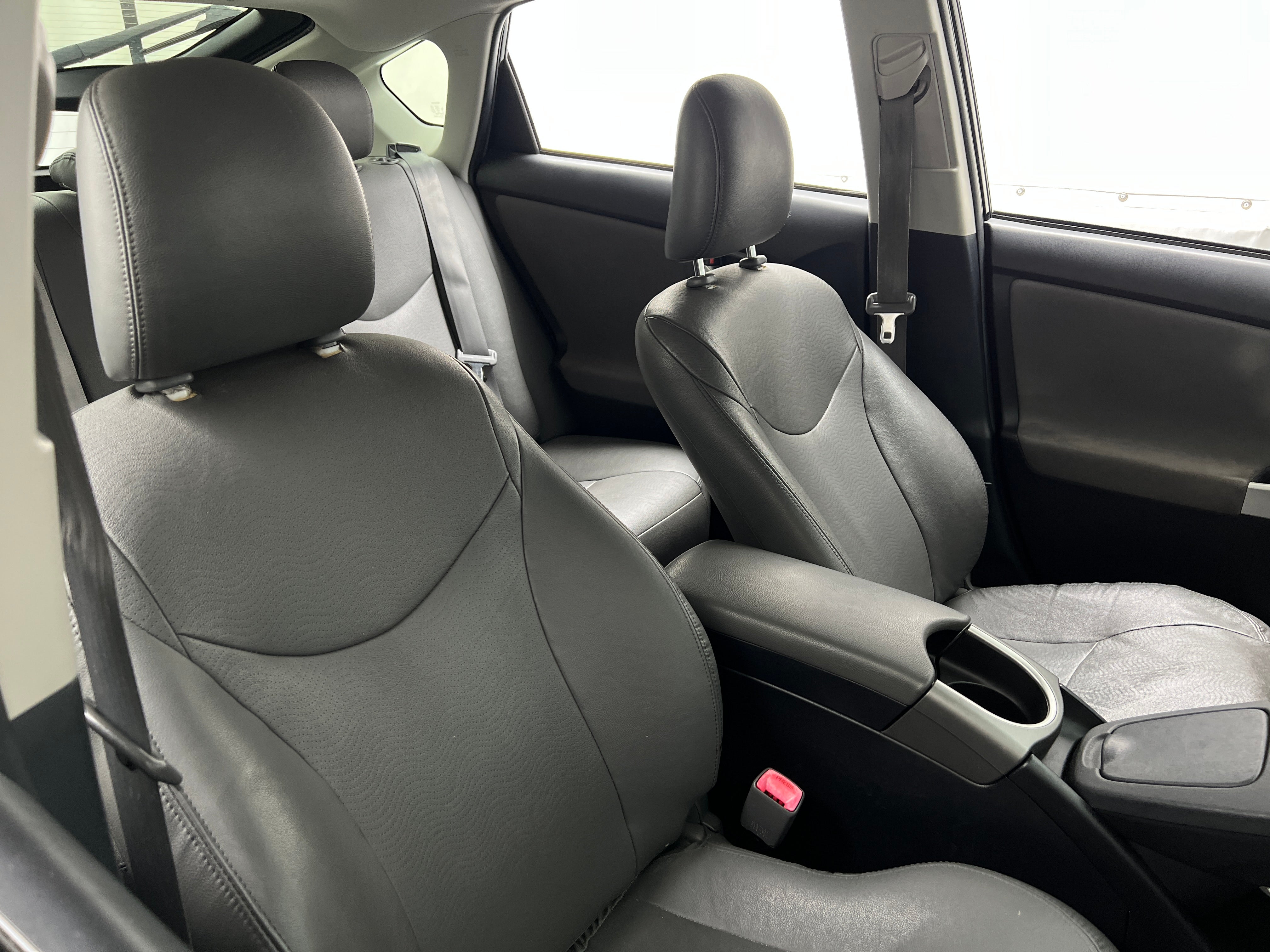 2013 Toyota Prius Three 2