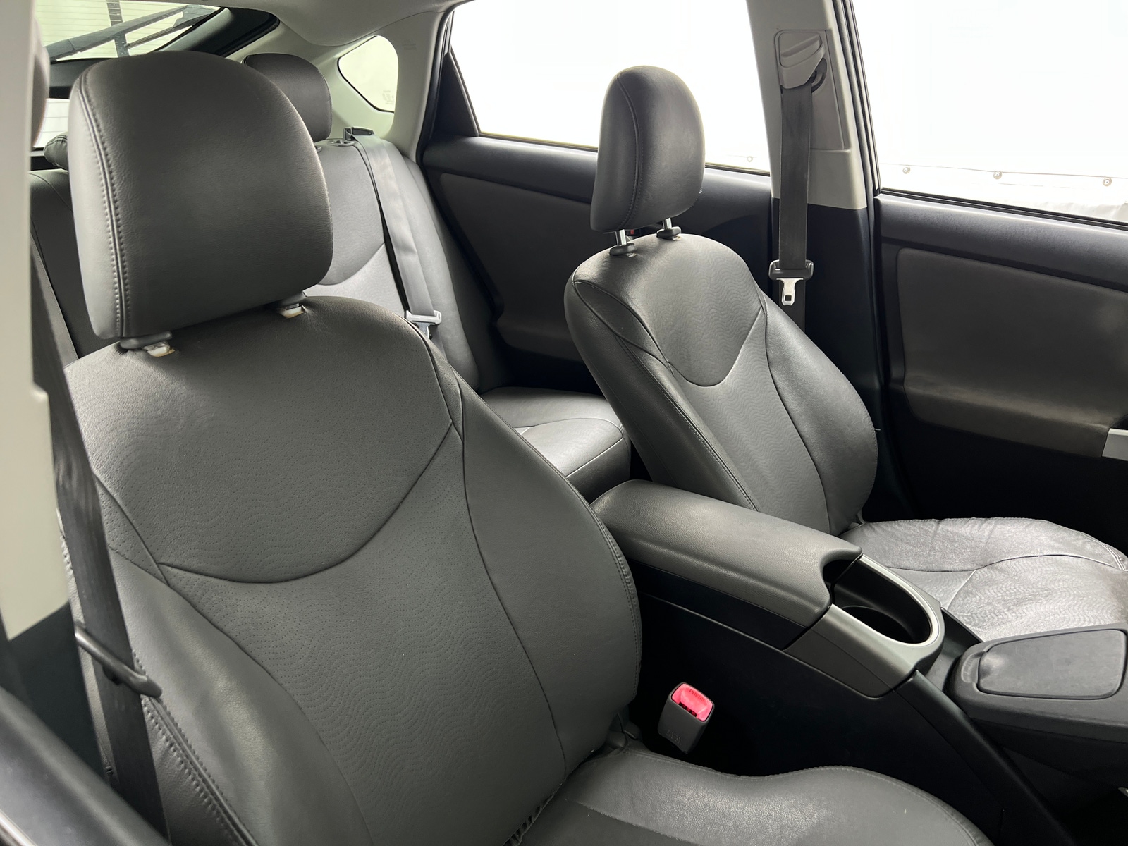 Thumbnail: 2013 Toyota Prius - 2