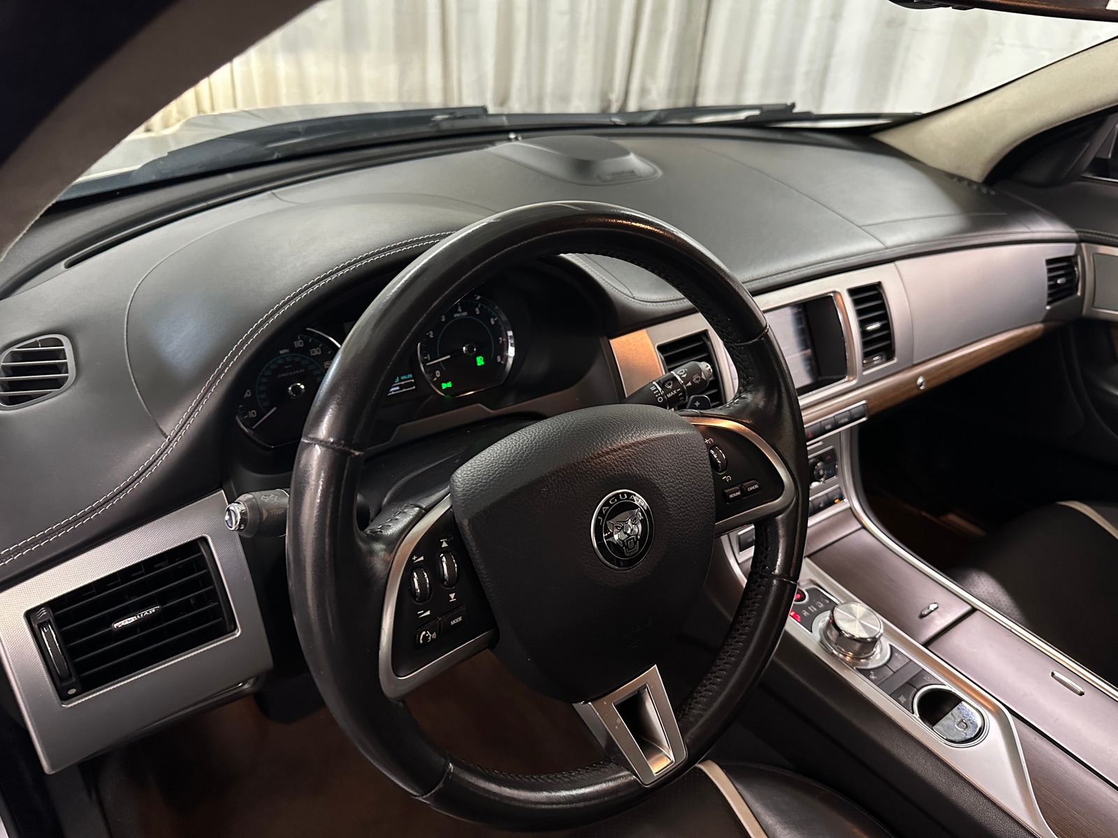 Thumbnail: 2015 Jaguar XF - 2