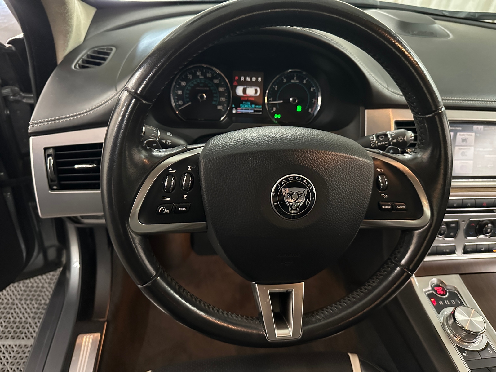 Thumbnail: 2015 Jaguar XF - 4