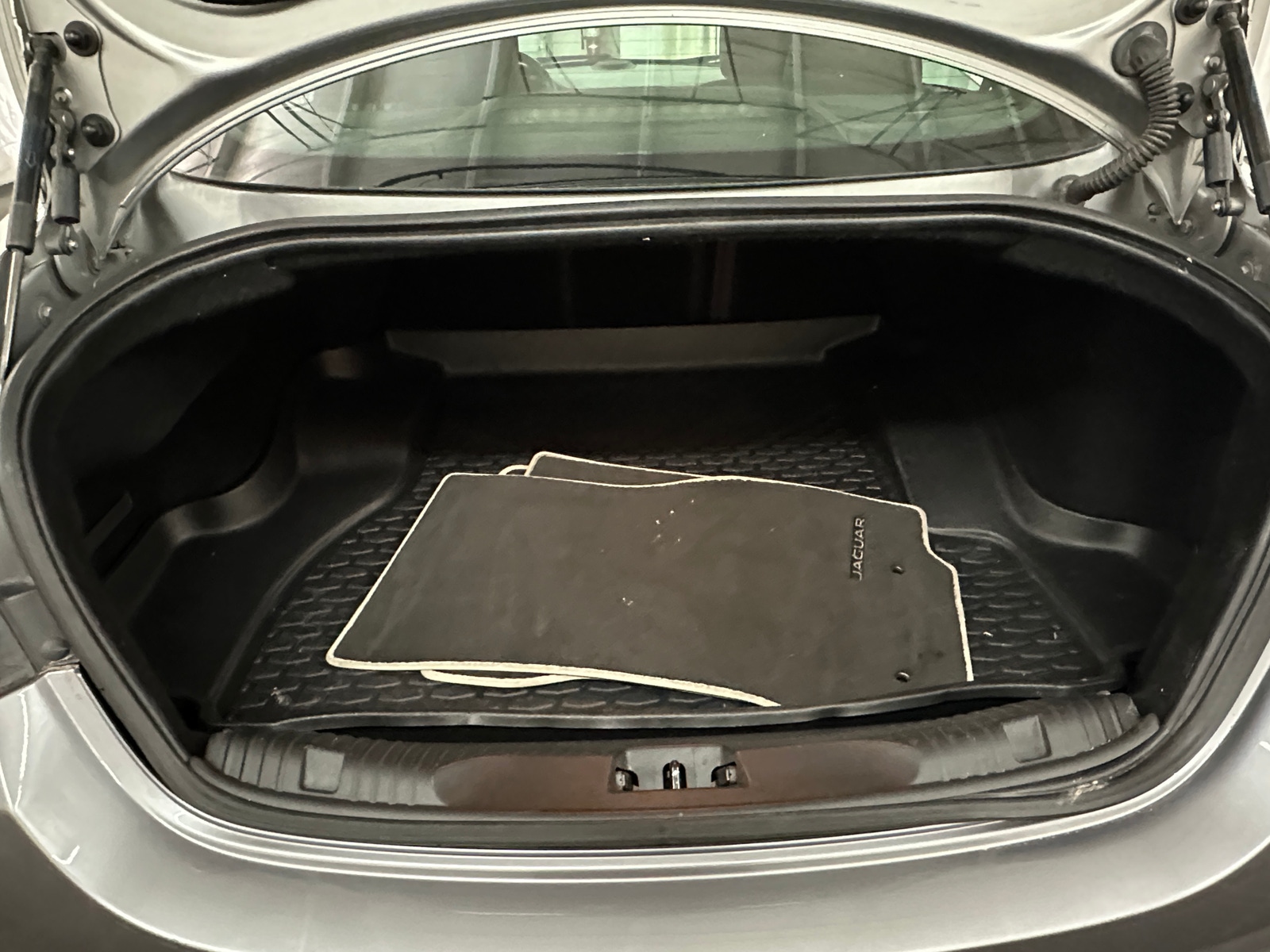 Thumbnail: 2015 Jaguar XF - 6