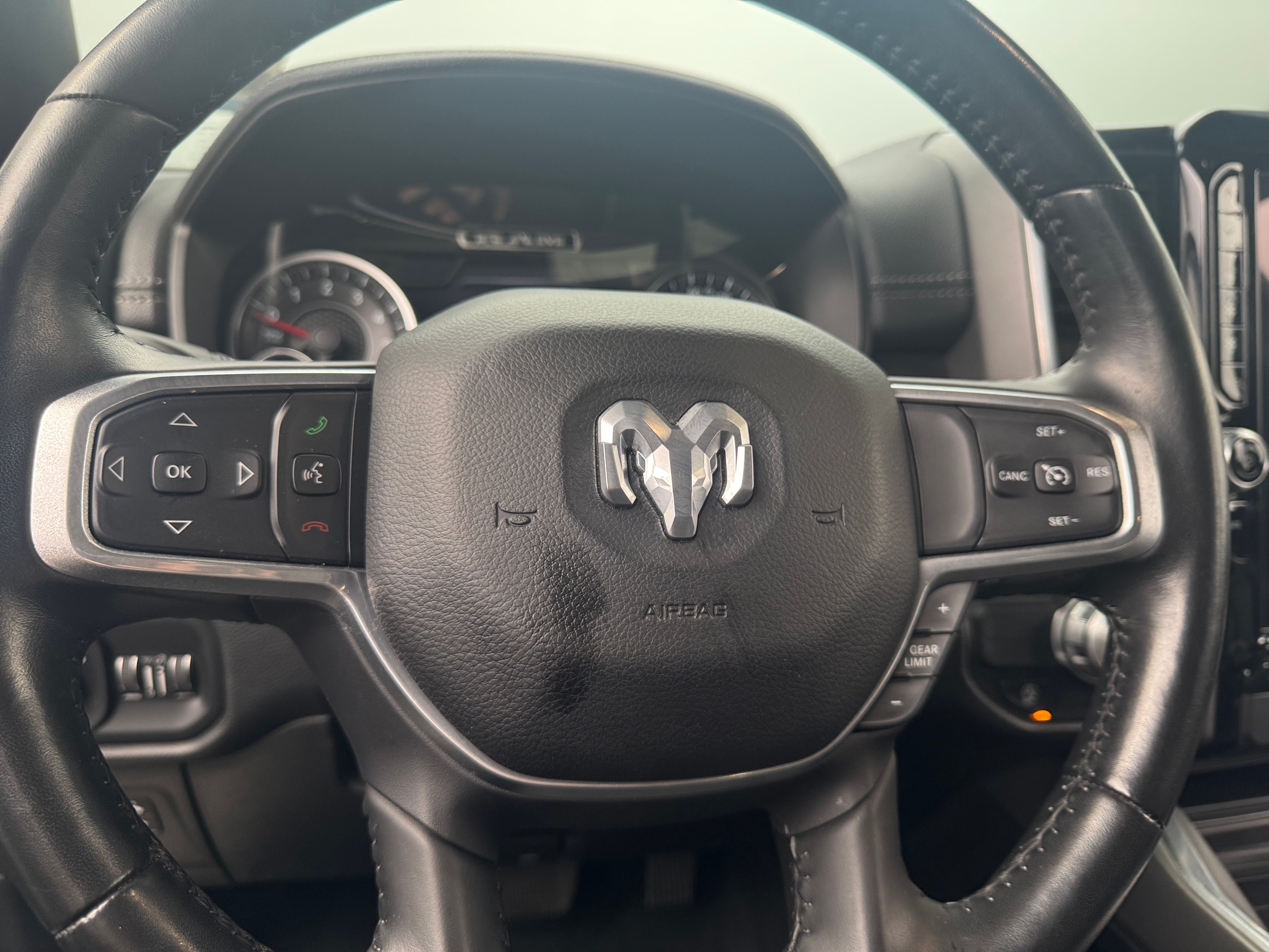 2021 RAM 1500 Laramie 4