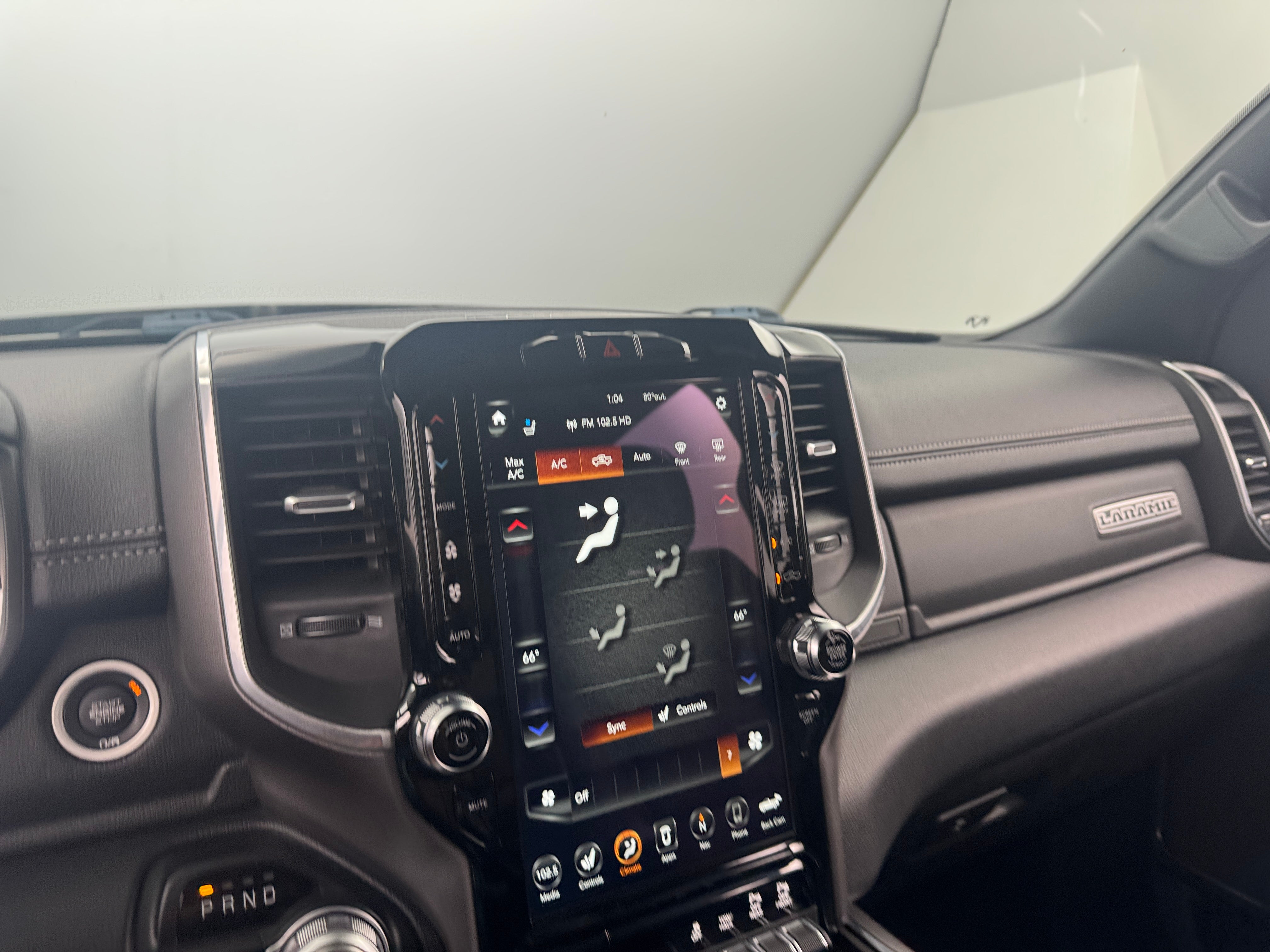 2021 RAM 1500 Laramie 3