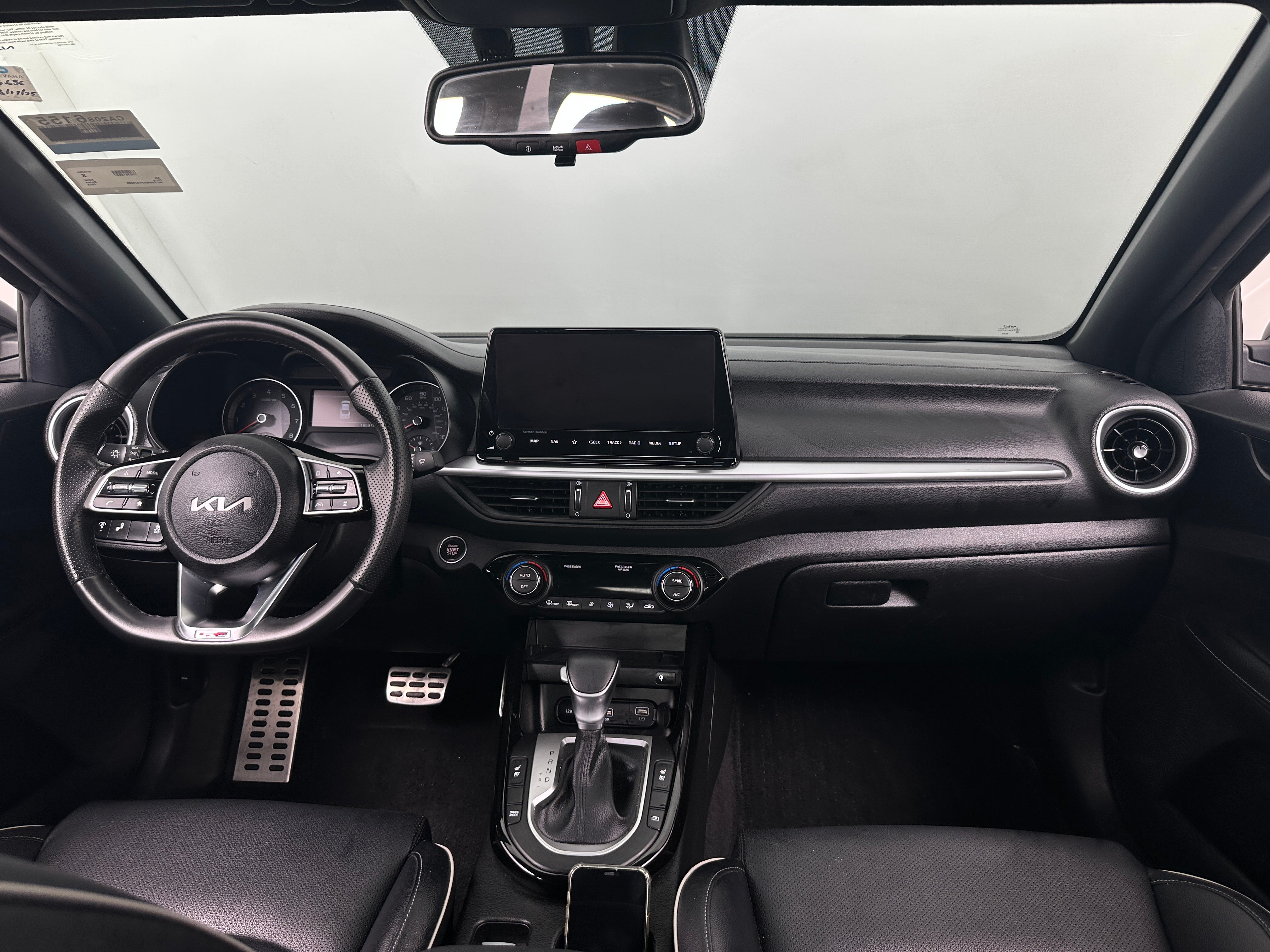 Thumbnail: 2023 Kia Forte - 3