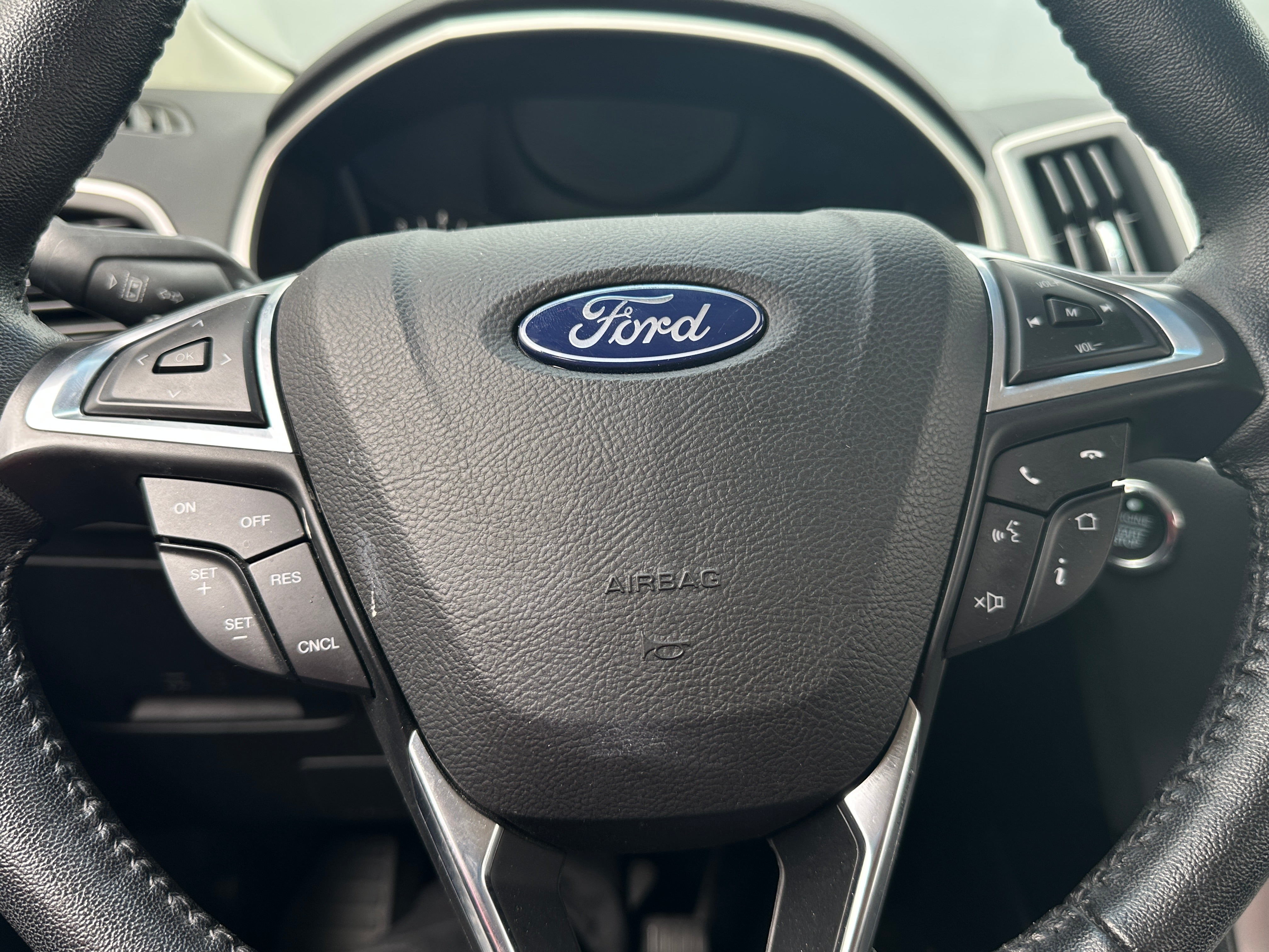 2019 Ford Edge SEL 5