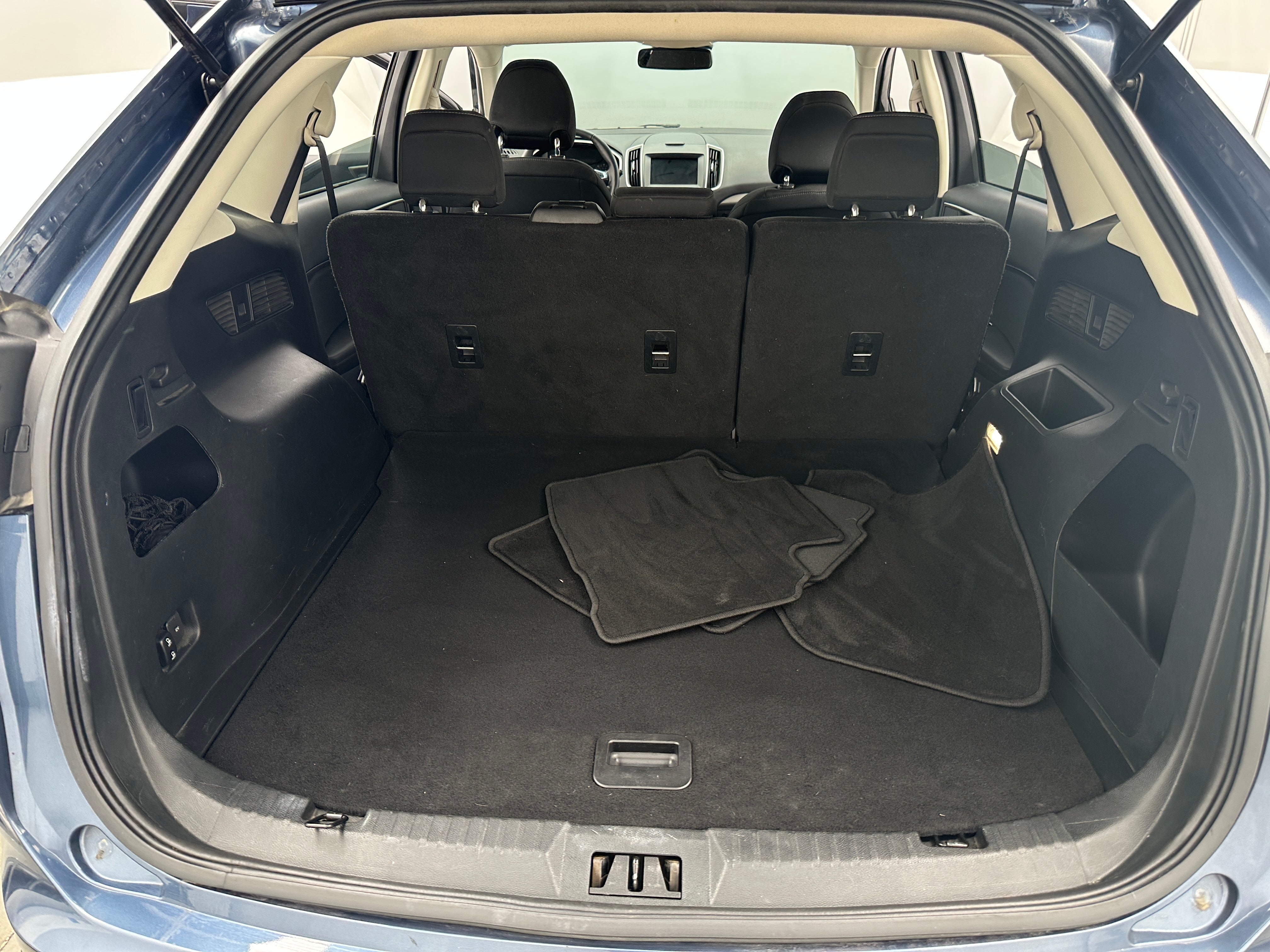 2019 Ford Edge SEL 7