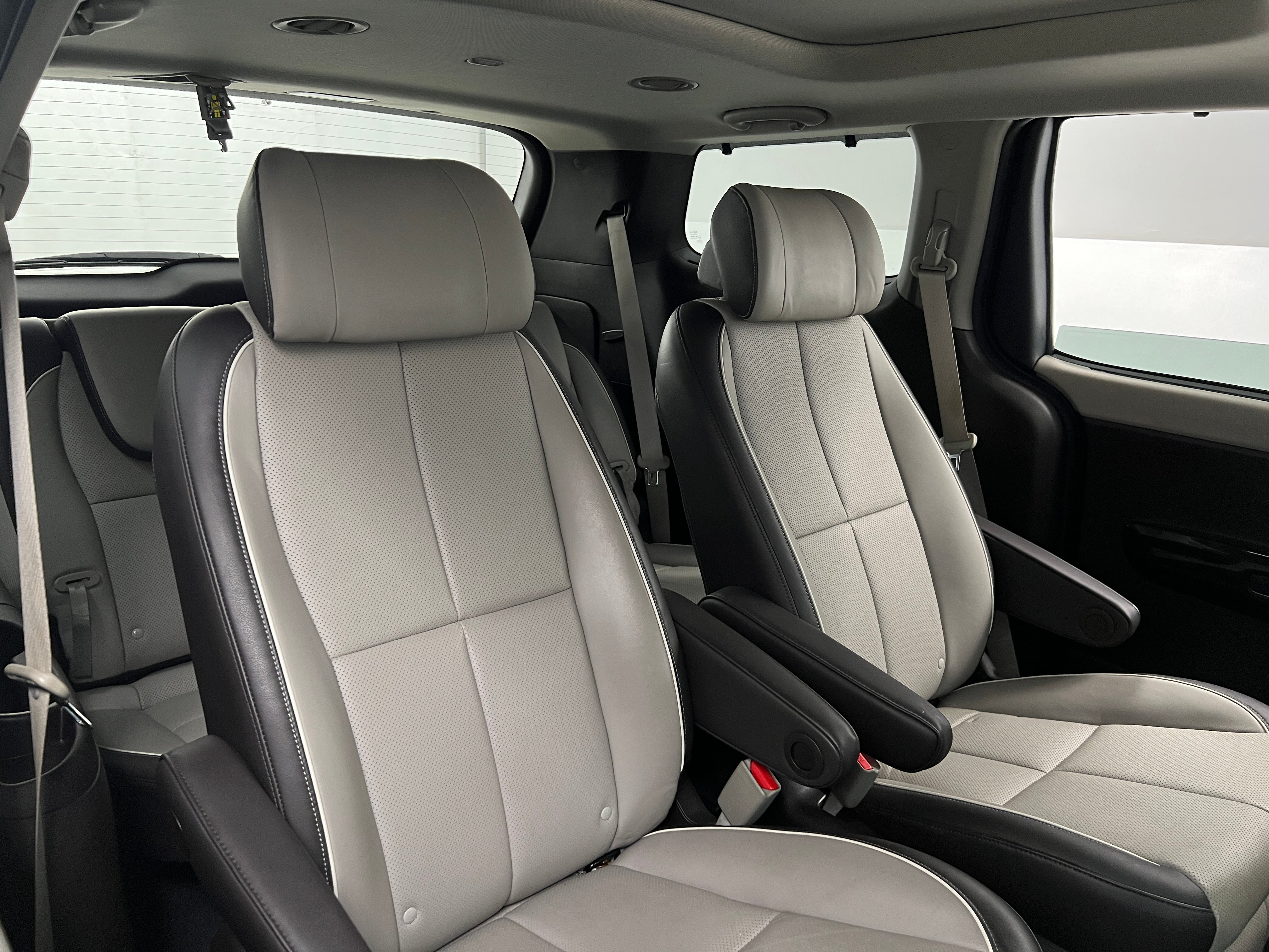 2015 Kia Sedona SX 5