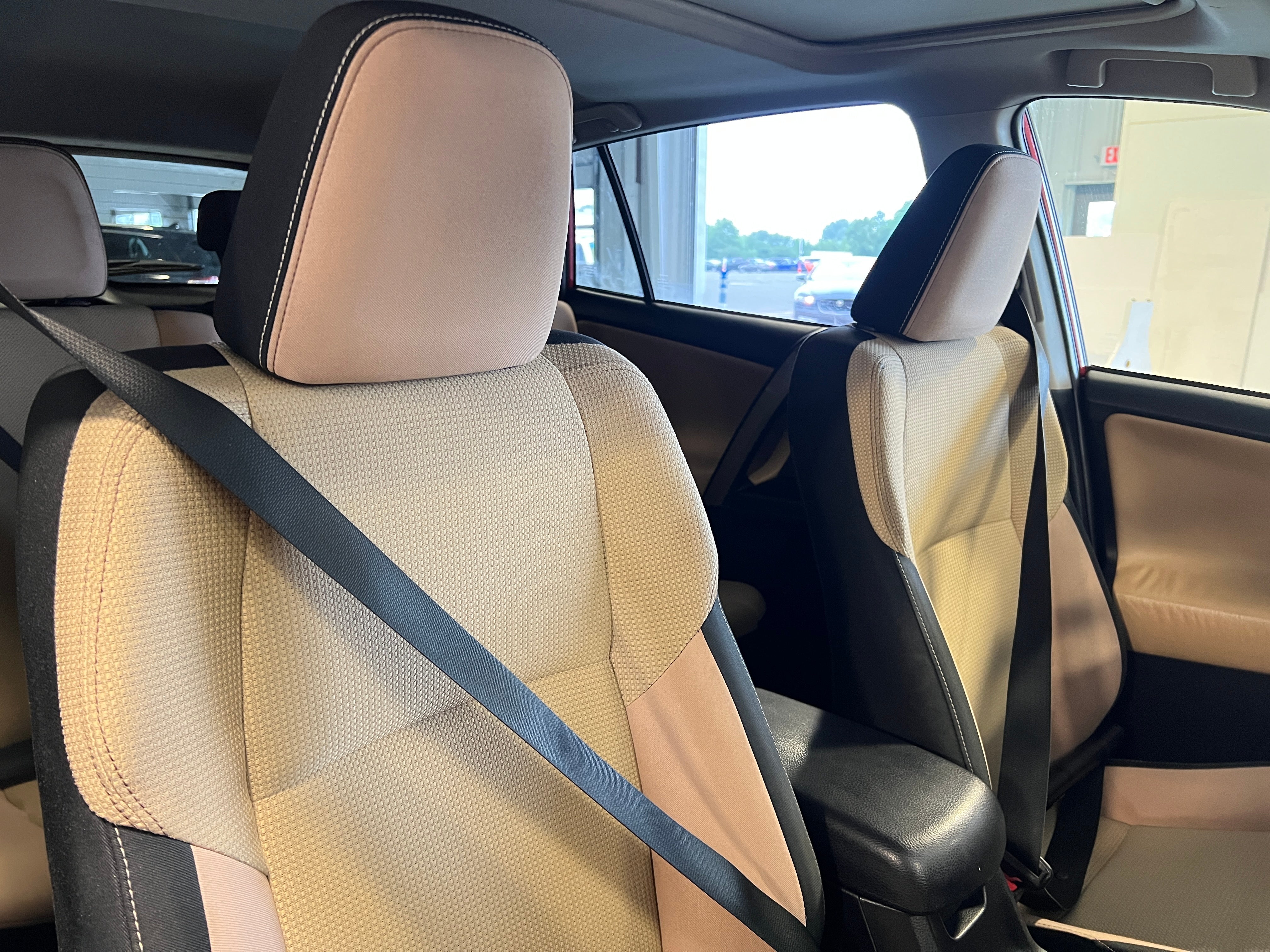2017 Toyota RAV4 XLE 2