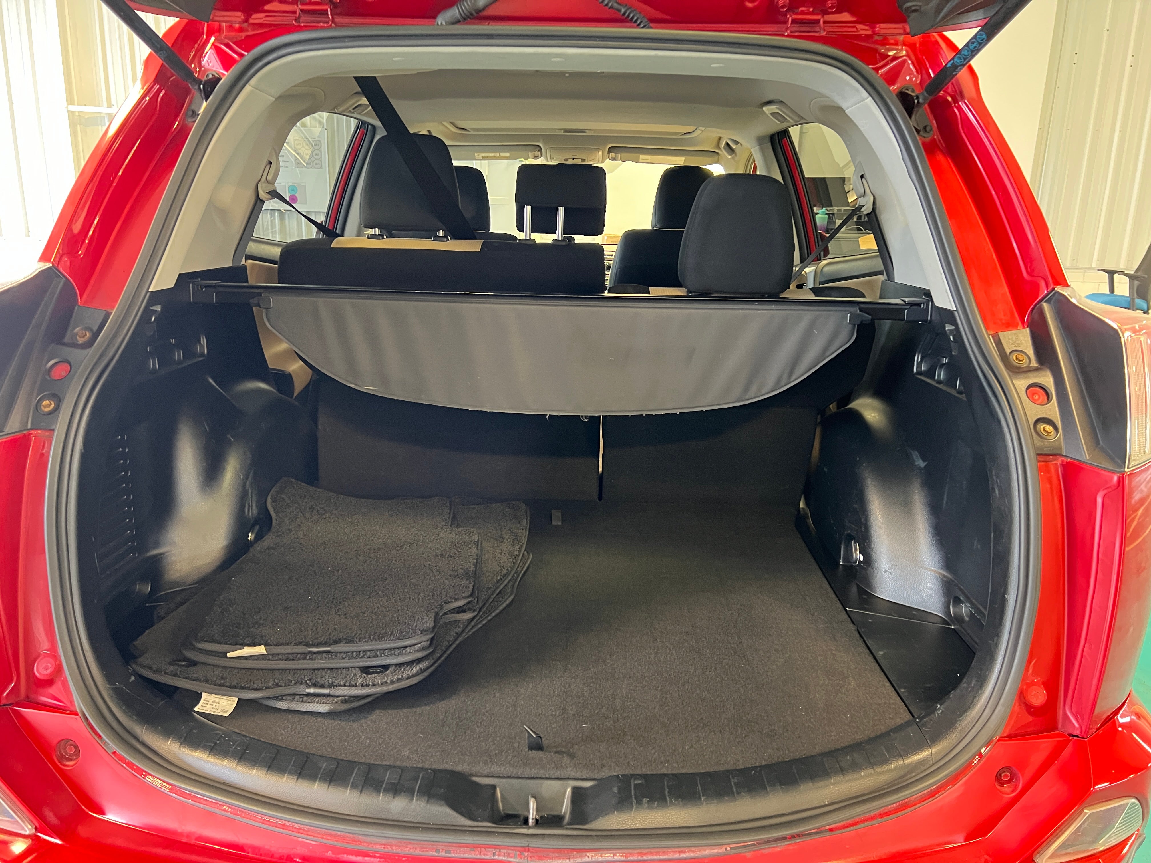 2017 Toyota RAV4 XLE 7