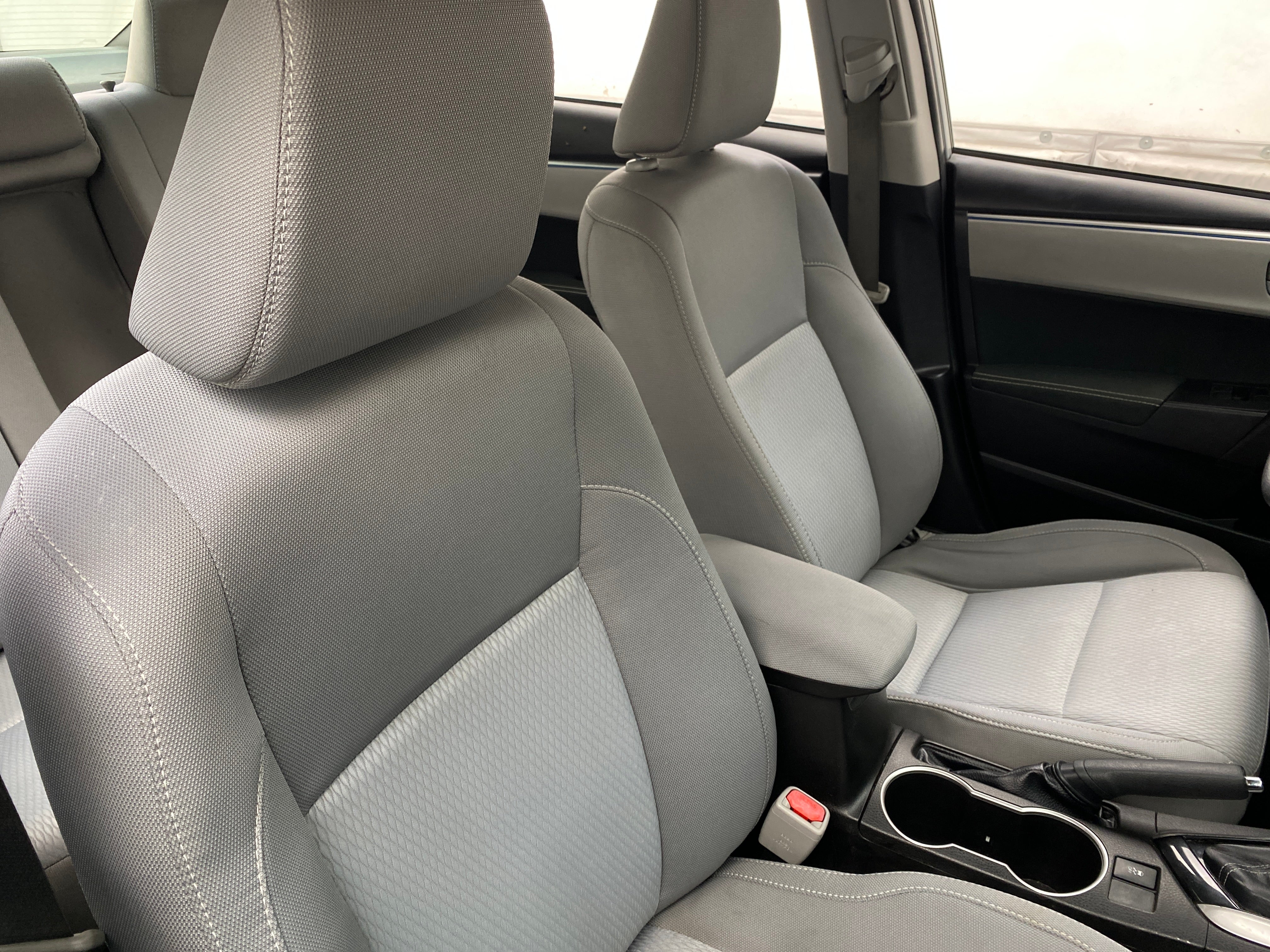 2016 Toyota Corolla LE 2