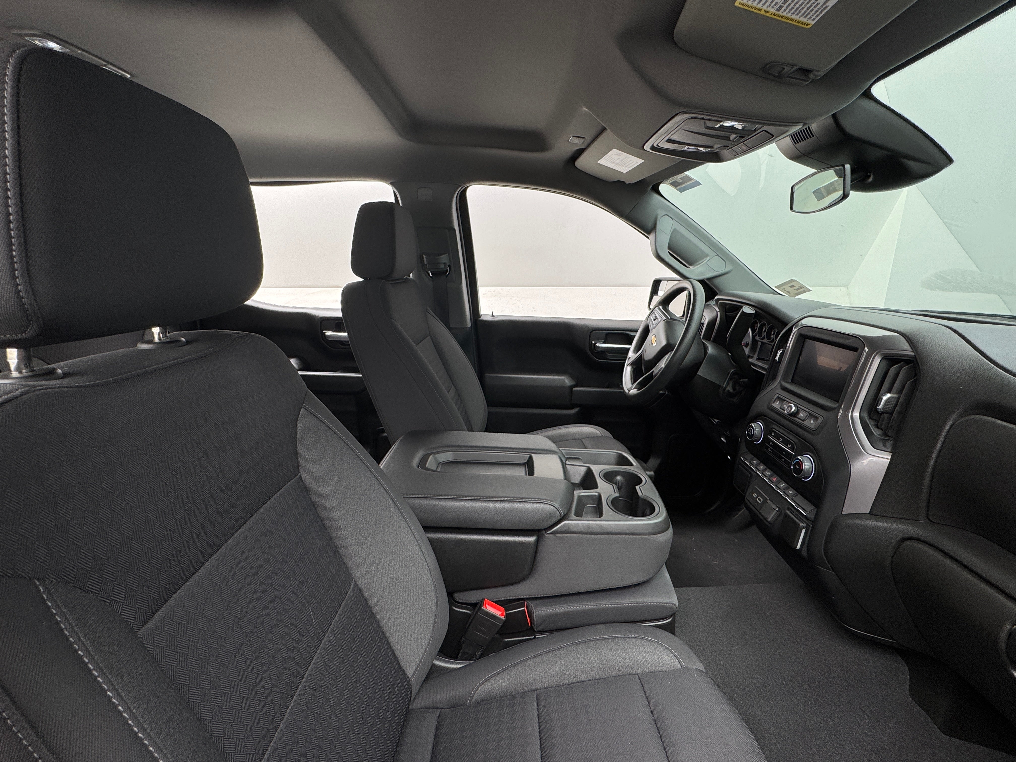 2023 Chevrolet Silverado 1500 Custom 2