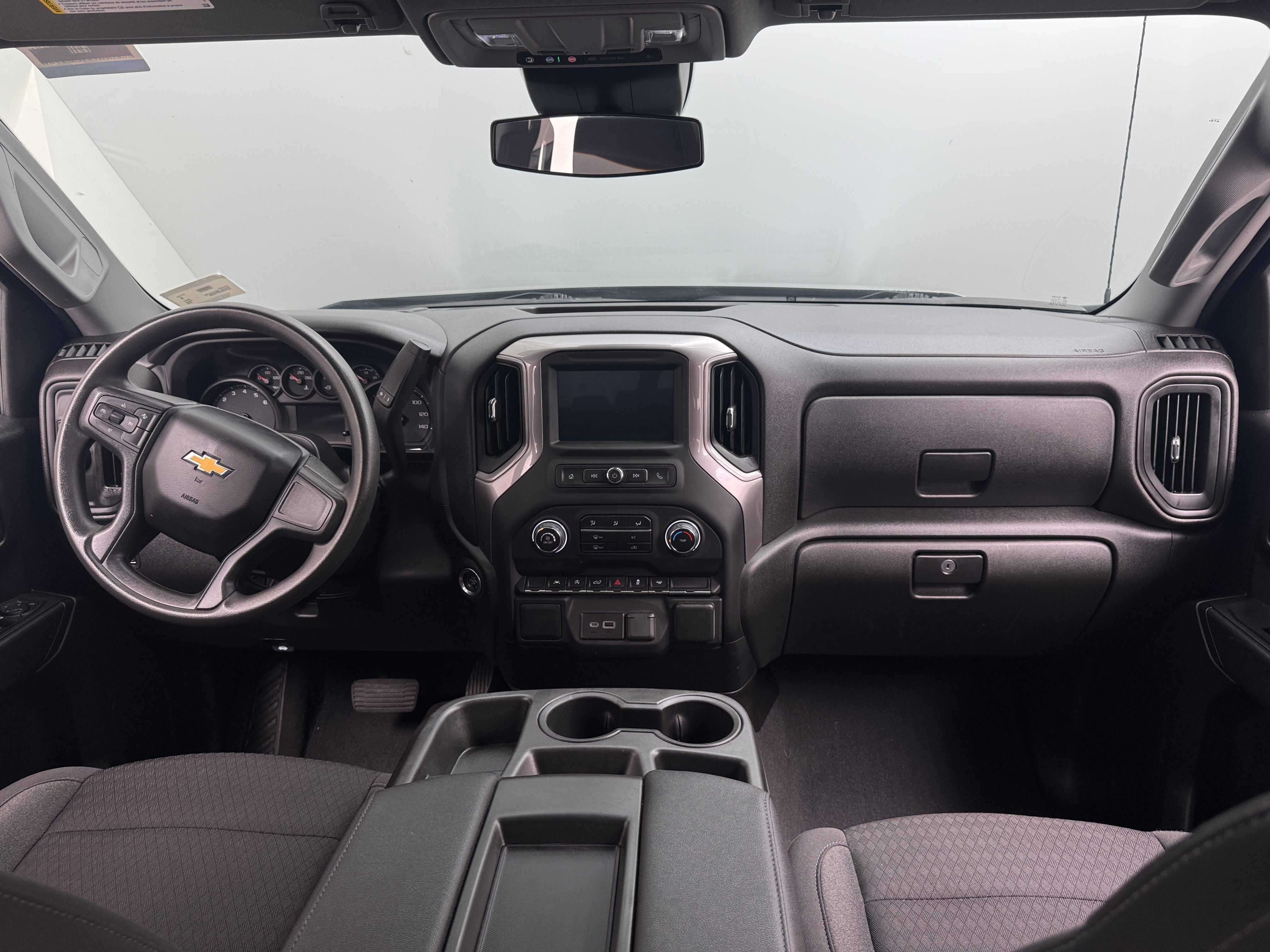 2023 Chevrolet Silverado 1500 Custom 3