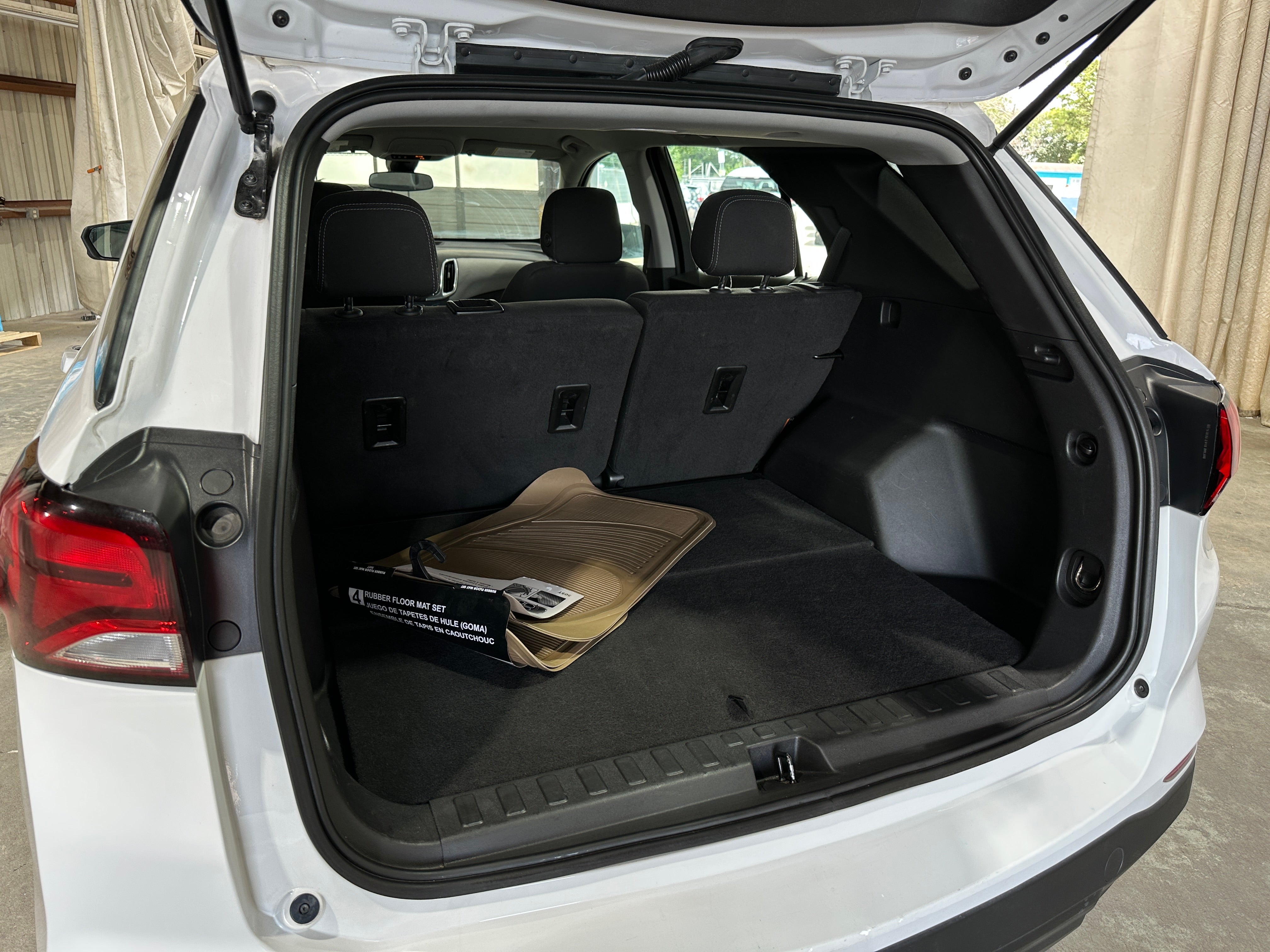 Thumbnail: 2023 Chevrolet Equinox - 7