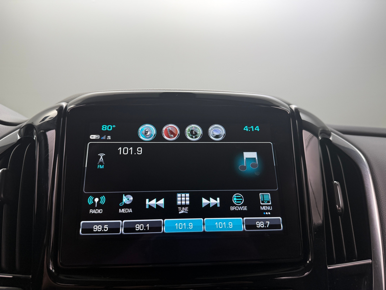 Thumbnail: 2018 Chevrolet Traverse - 4
