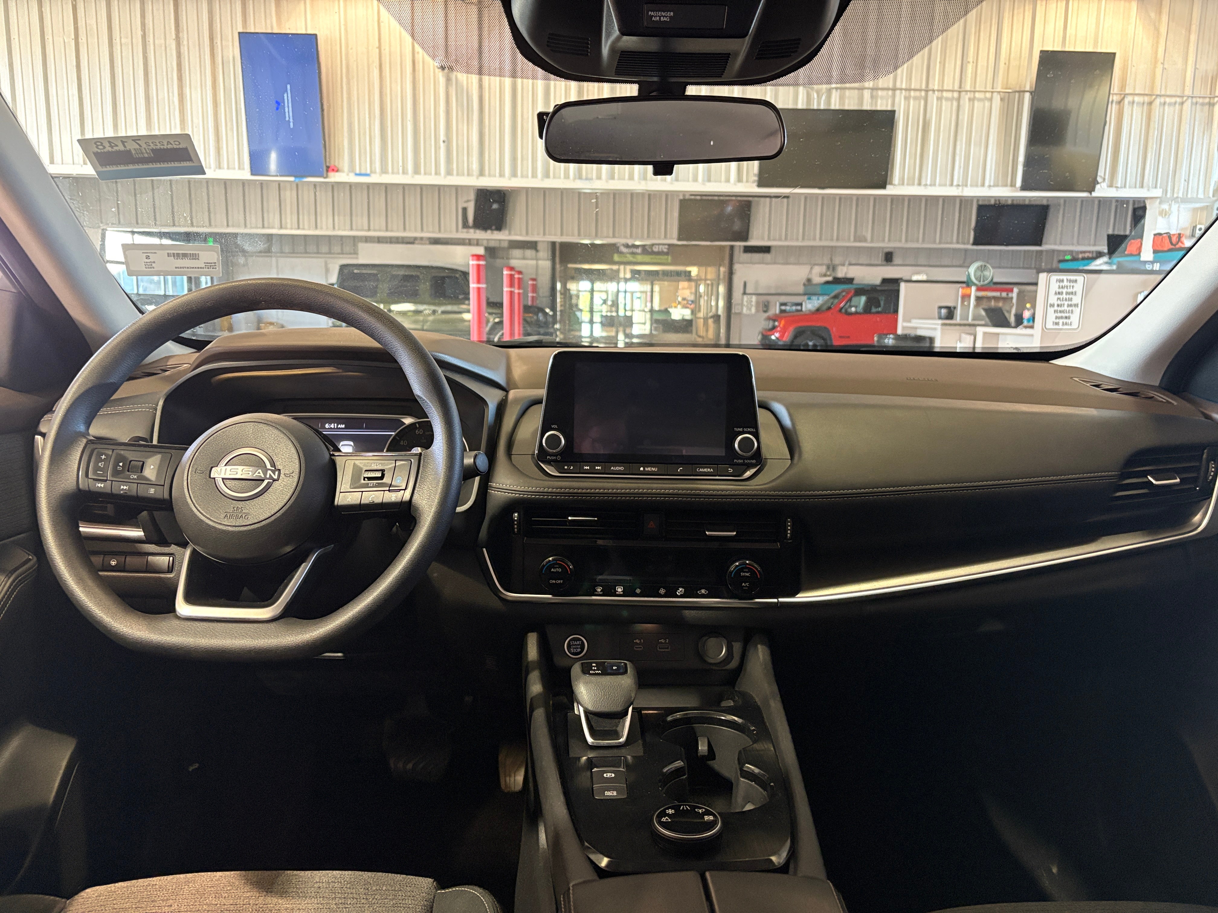 2022 Nissan Rogue SV 3