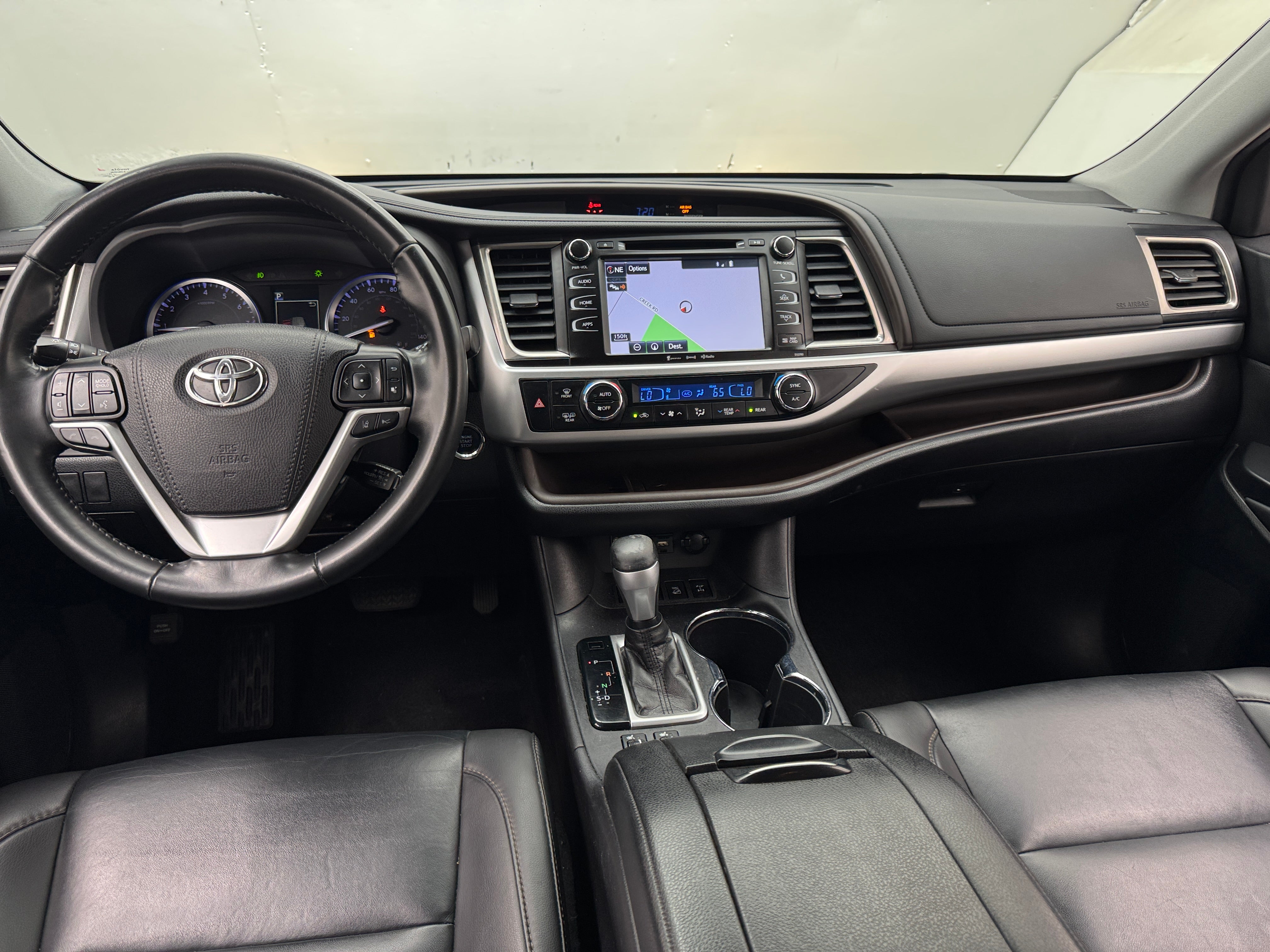 2019 Toyota Highlander XLE 2