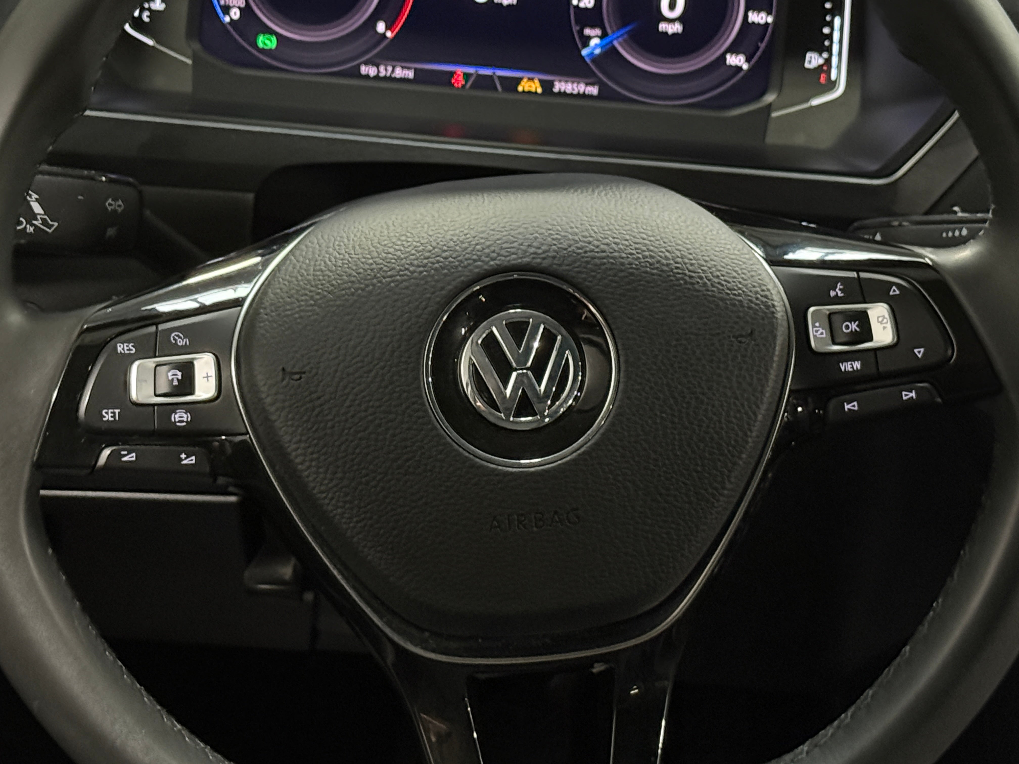 2020 Volkswagen Tiguan SEL 4