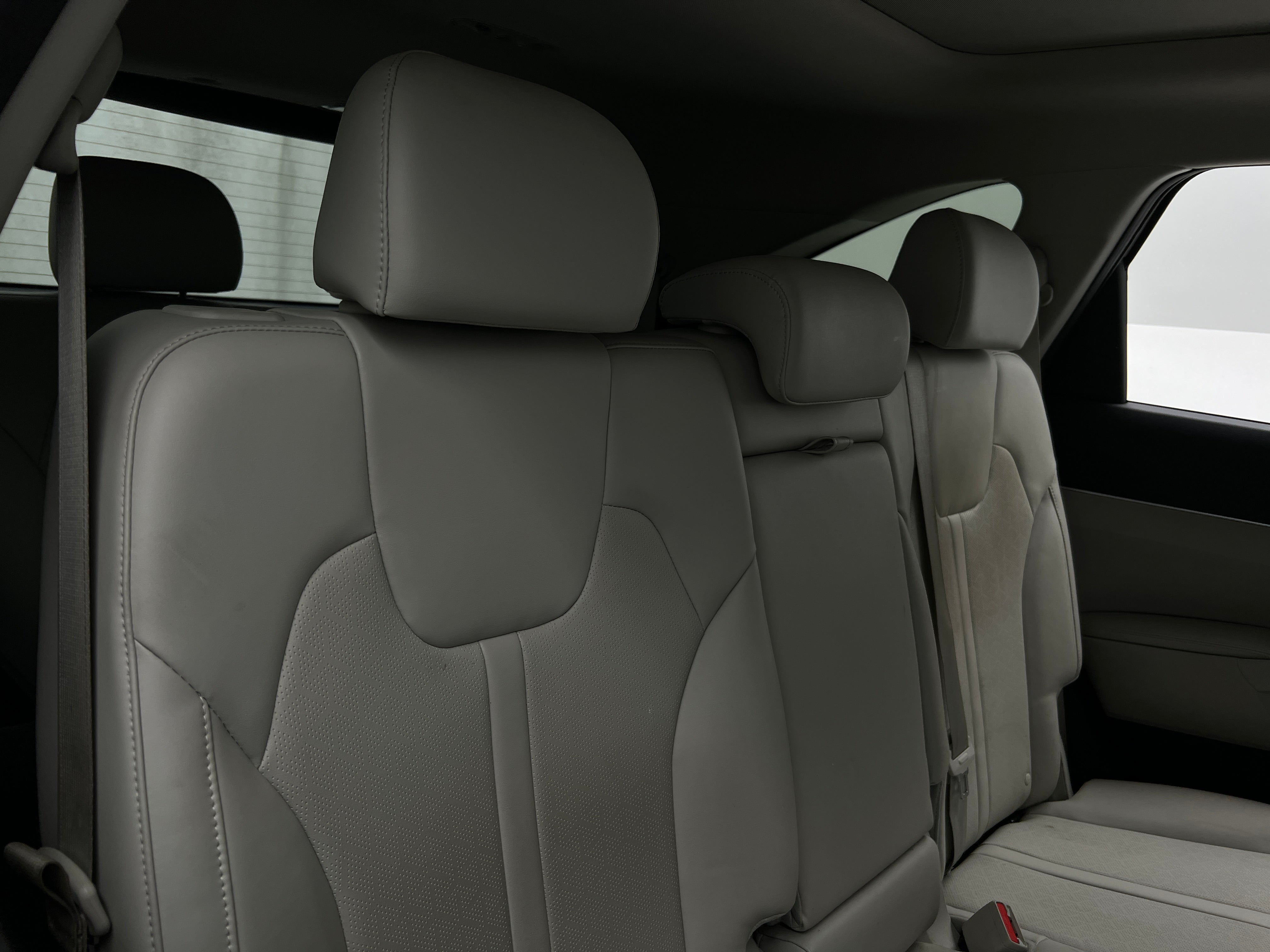 Thumbnail: 2023 Kia Sorento - 5