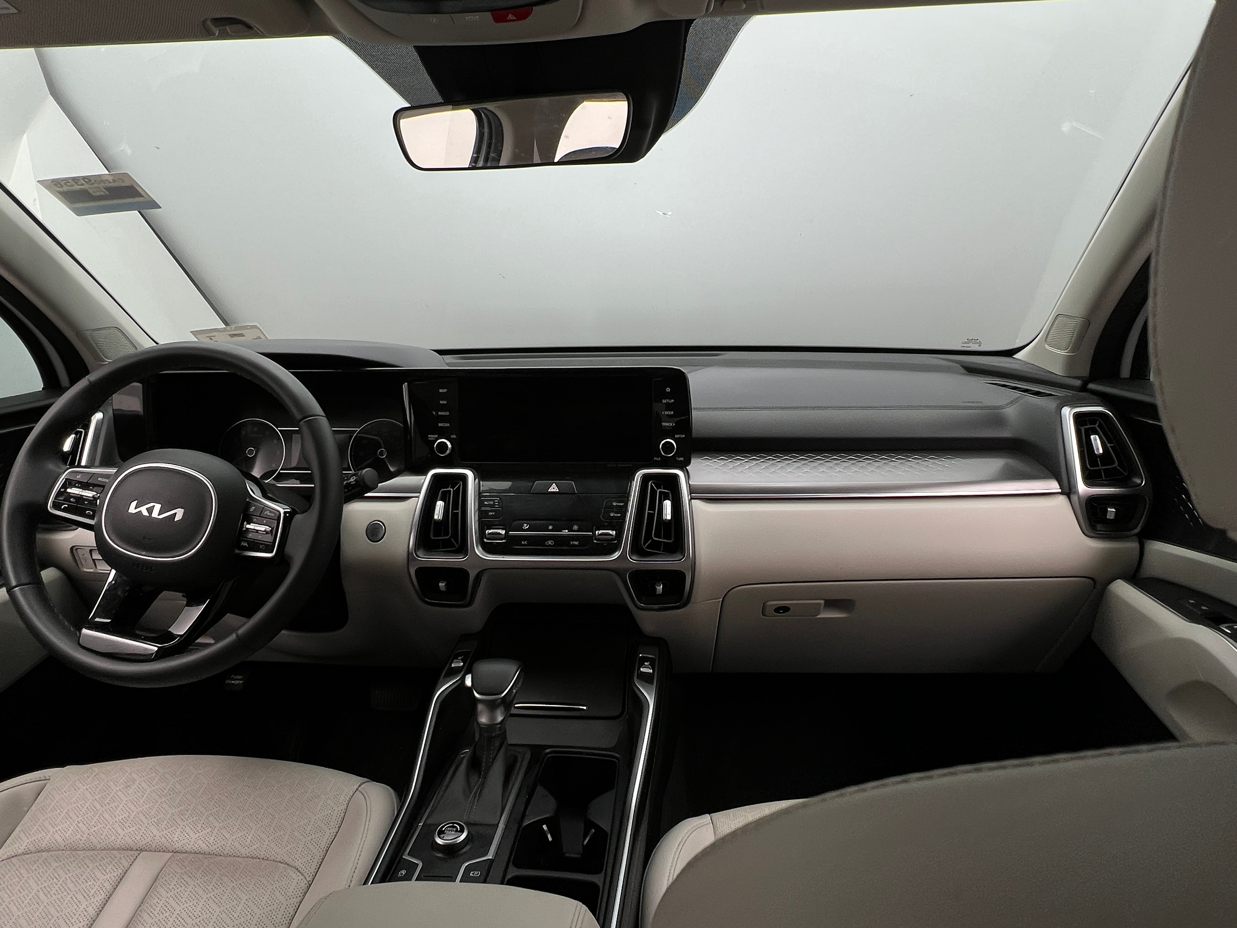 Thumbnail: 2023 Kia Sorento - 2