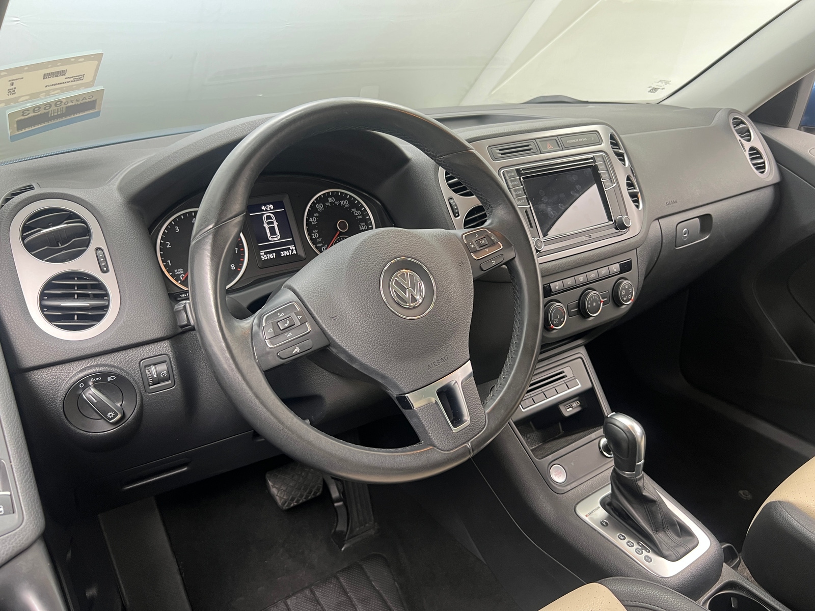 Thumbnail: 2017 Volkswagen Tiguan - 2