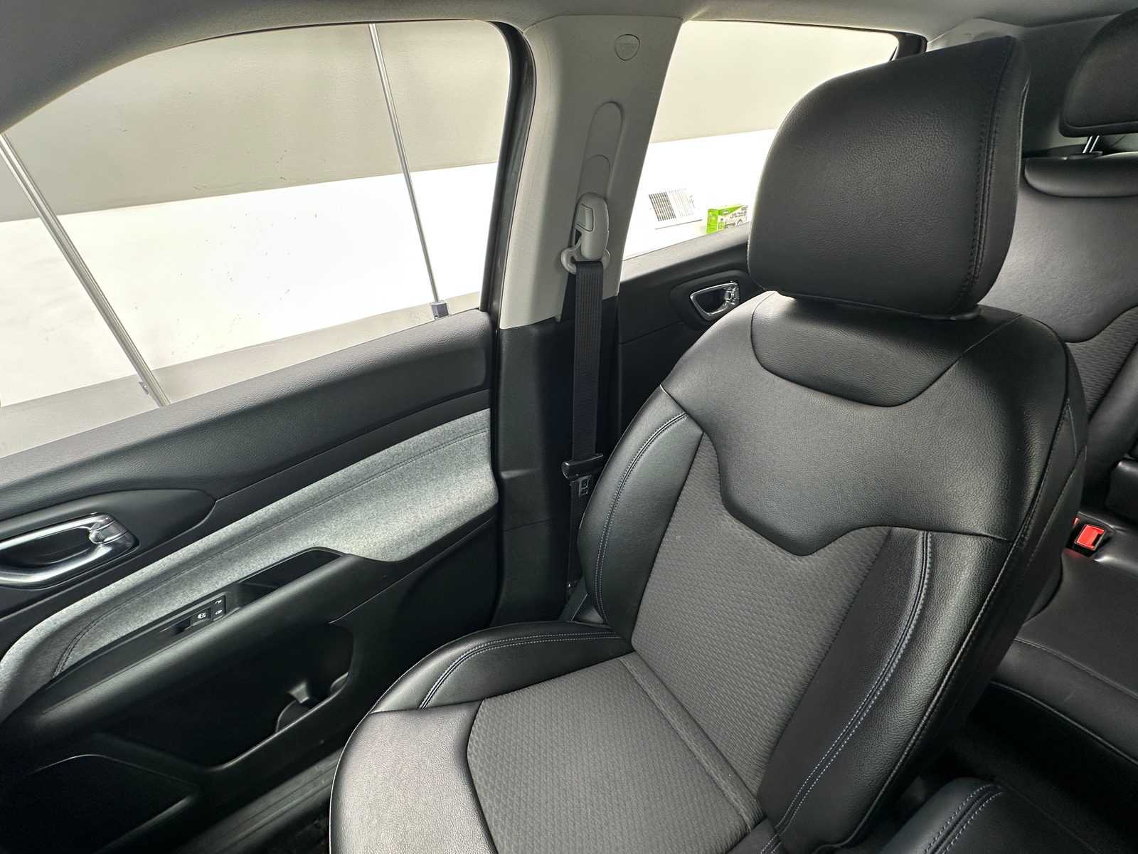 Thumbnail: 2022 Jeep Compass - 2