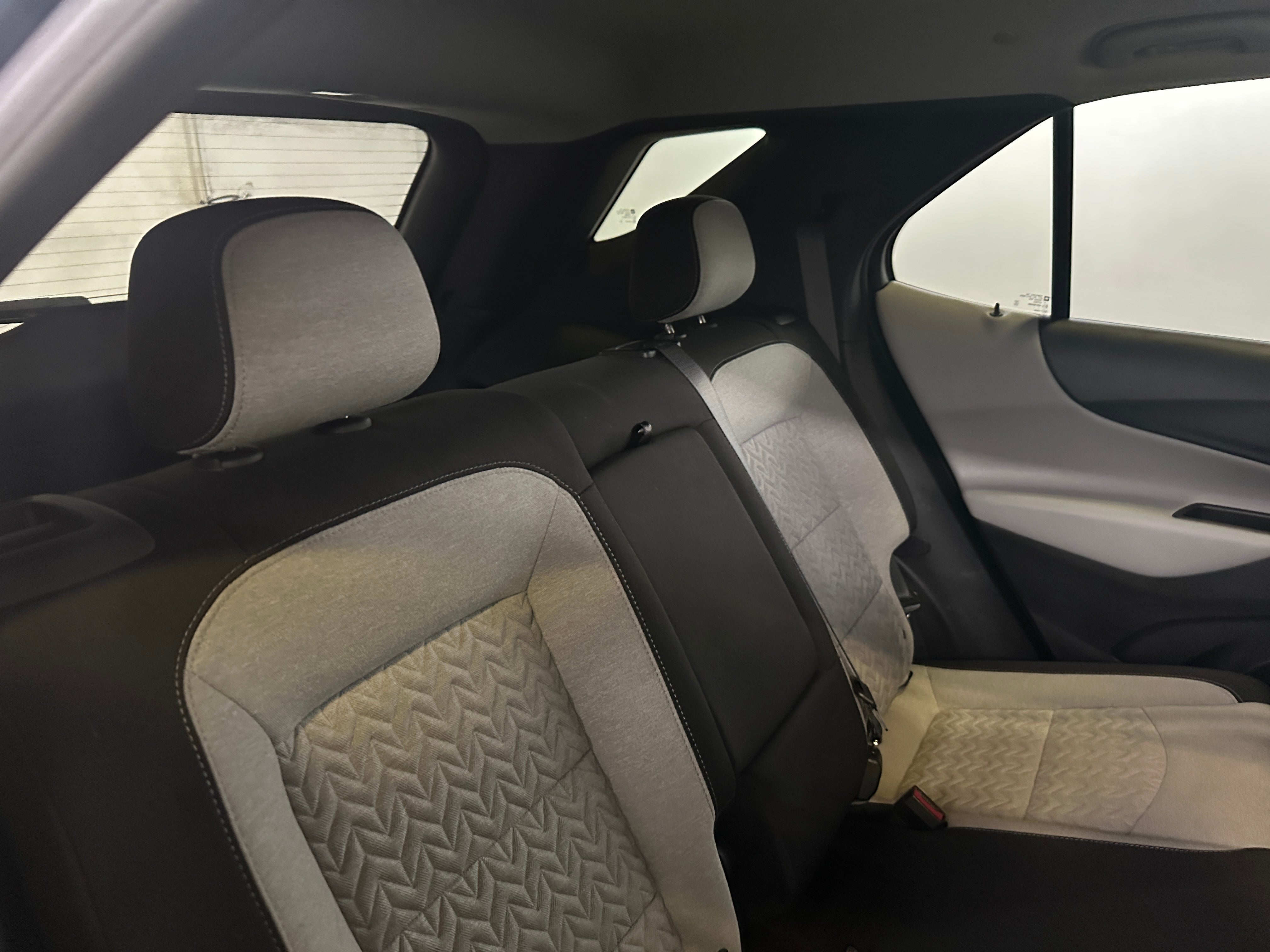 Thumbnail: 2022 Chevrolet Equinox - 6