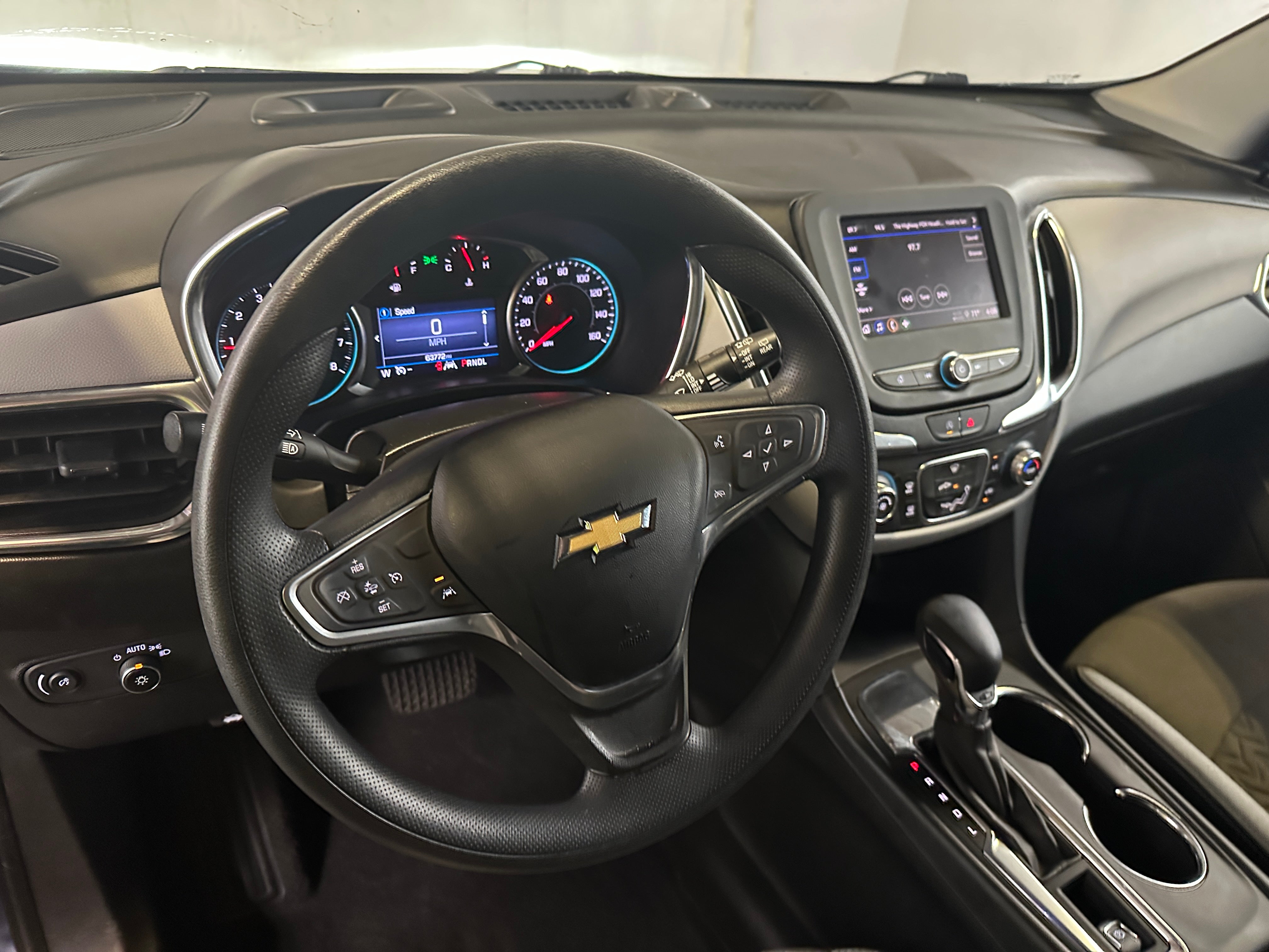 Thumbnail: 2022 Chevrolet Equinox - 5