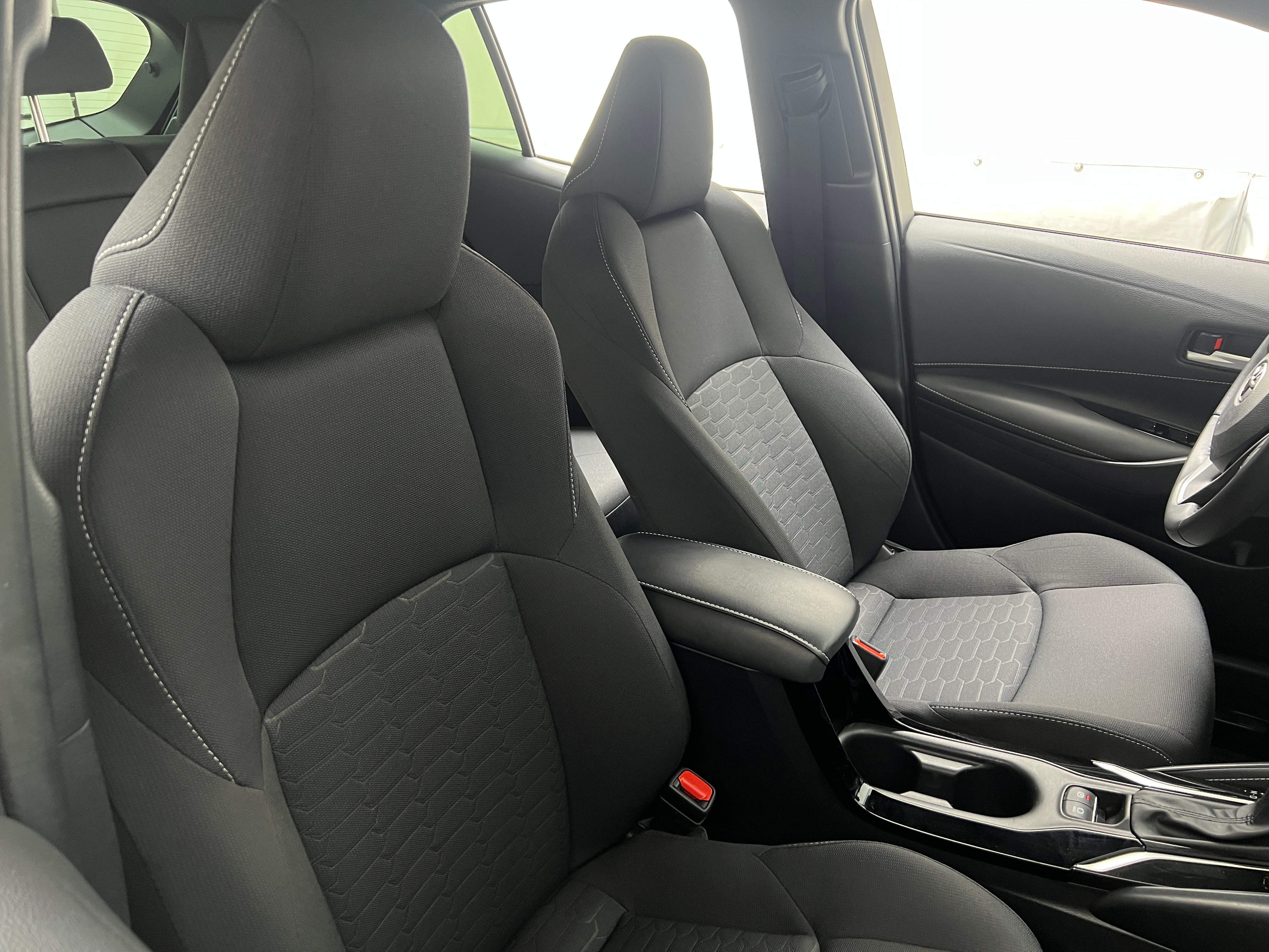 2022 Toyota Corolla SE 2