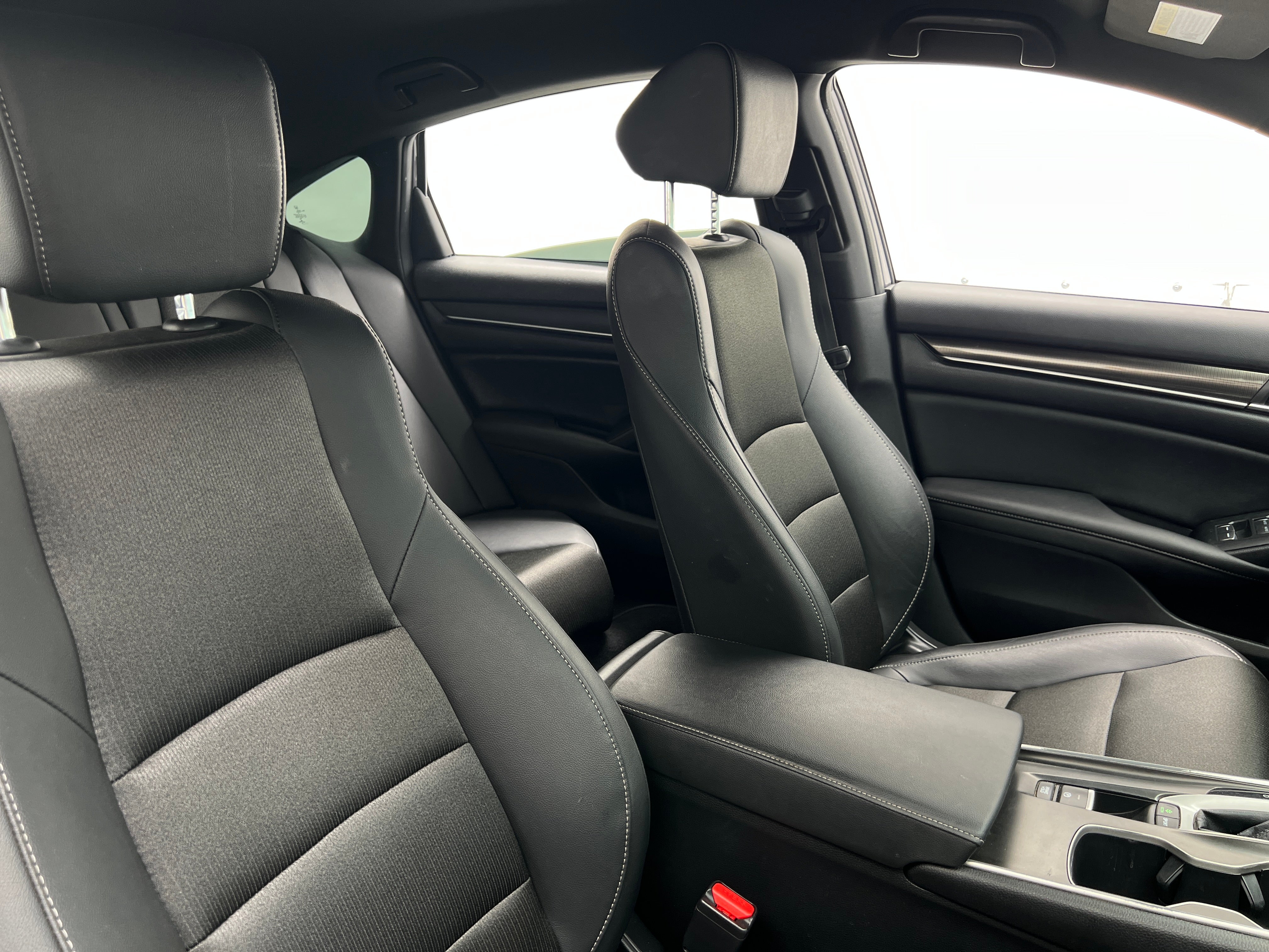 2020 Honda Accord Sport 2
