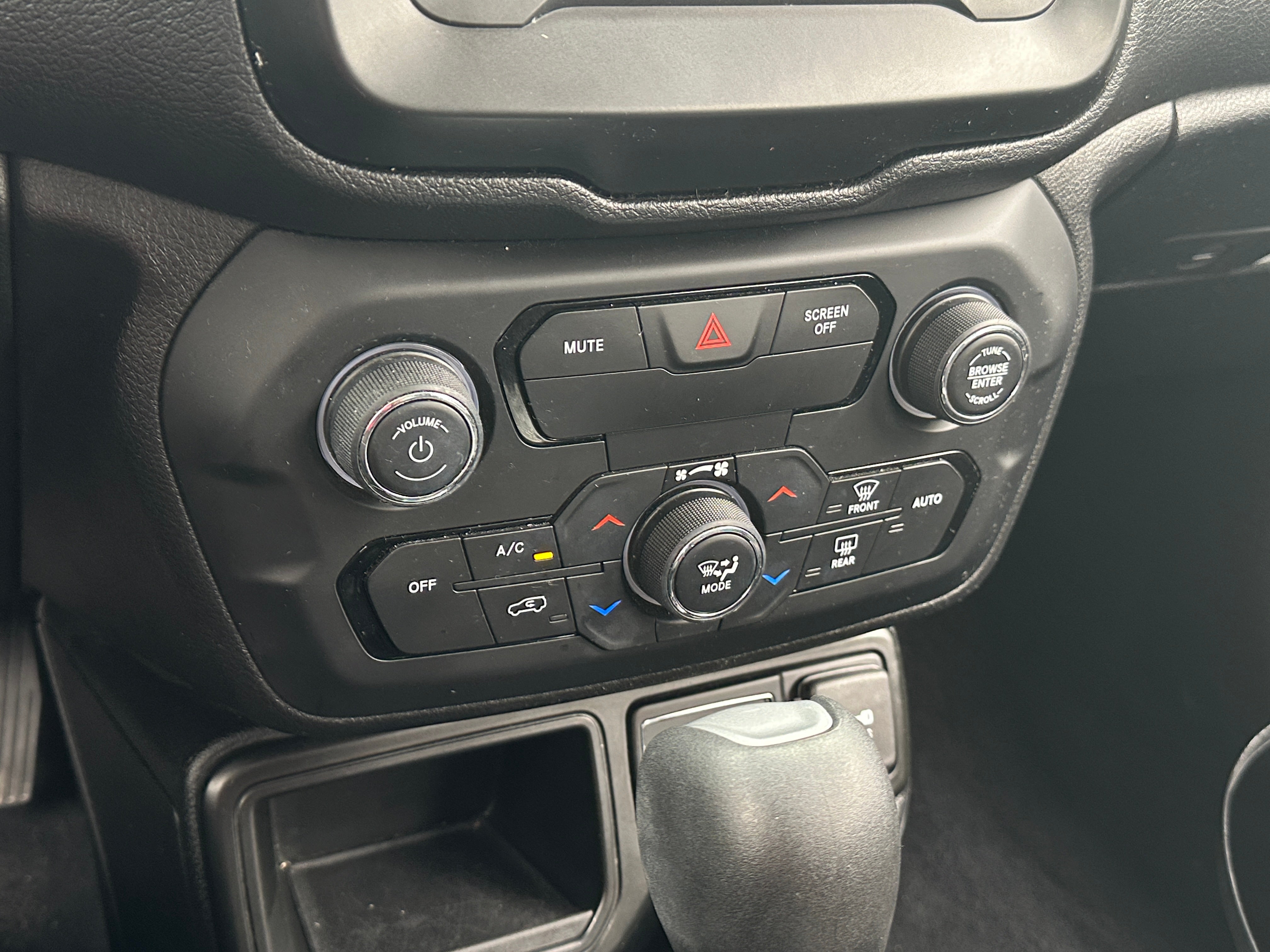 2018 Jeep Renegade Latitude 4