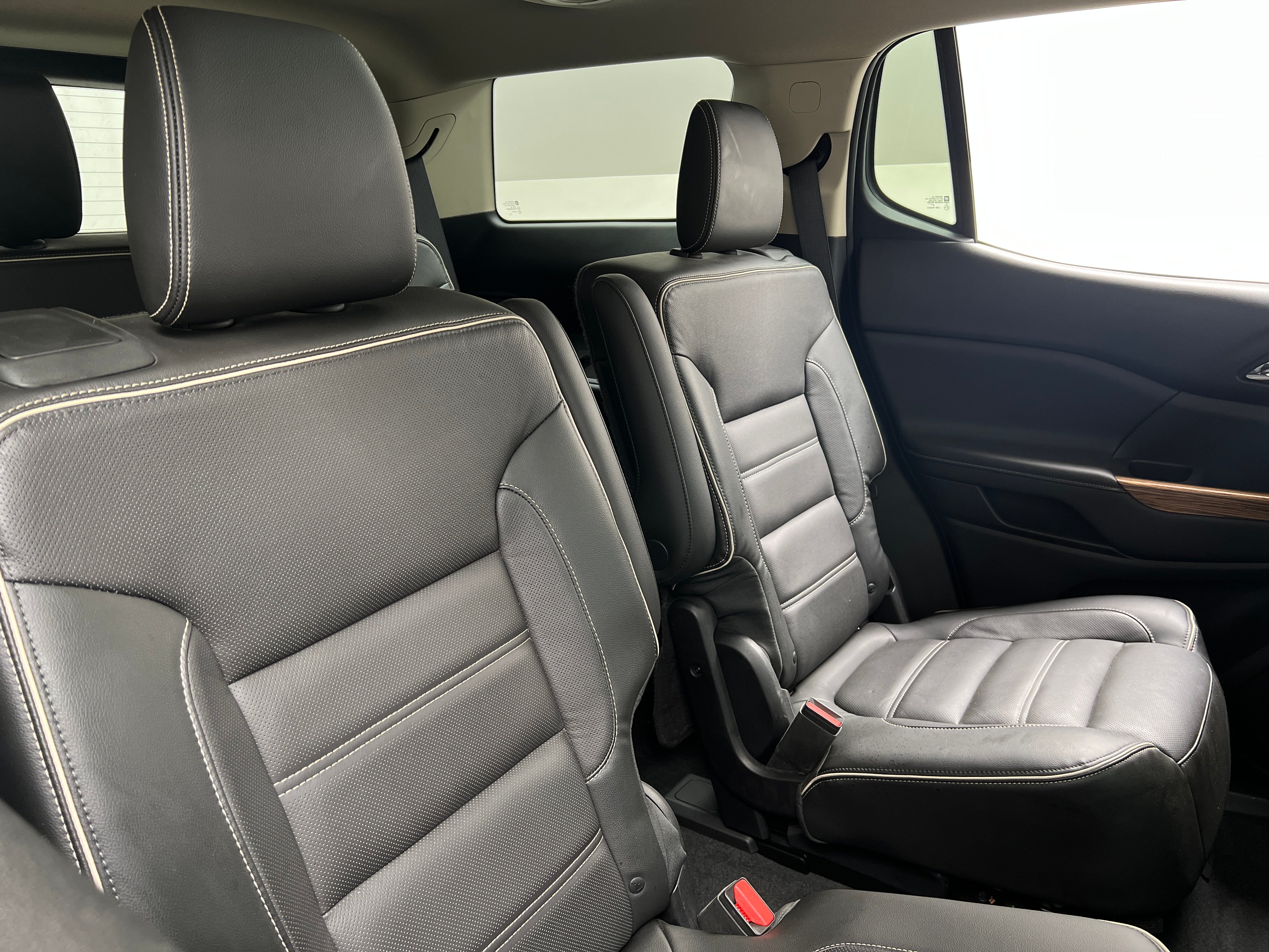 2017 GMC Acadia Denali 5