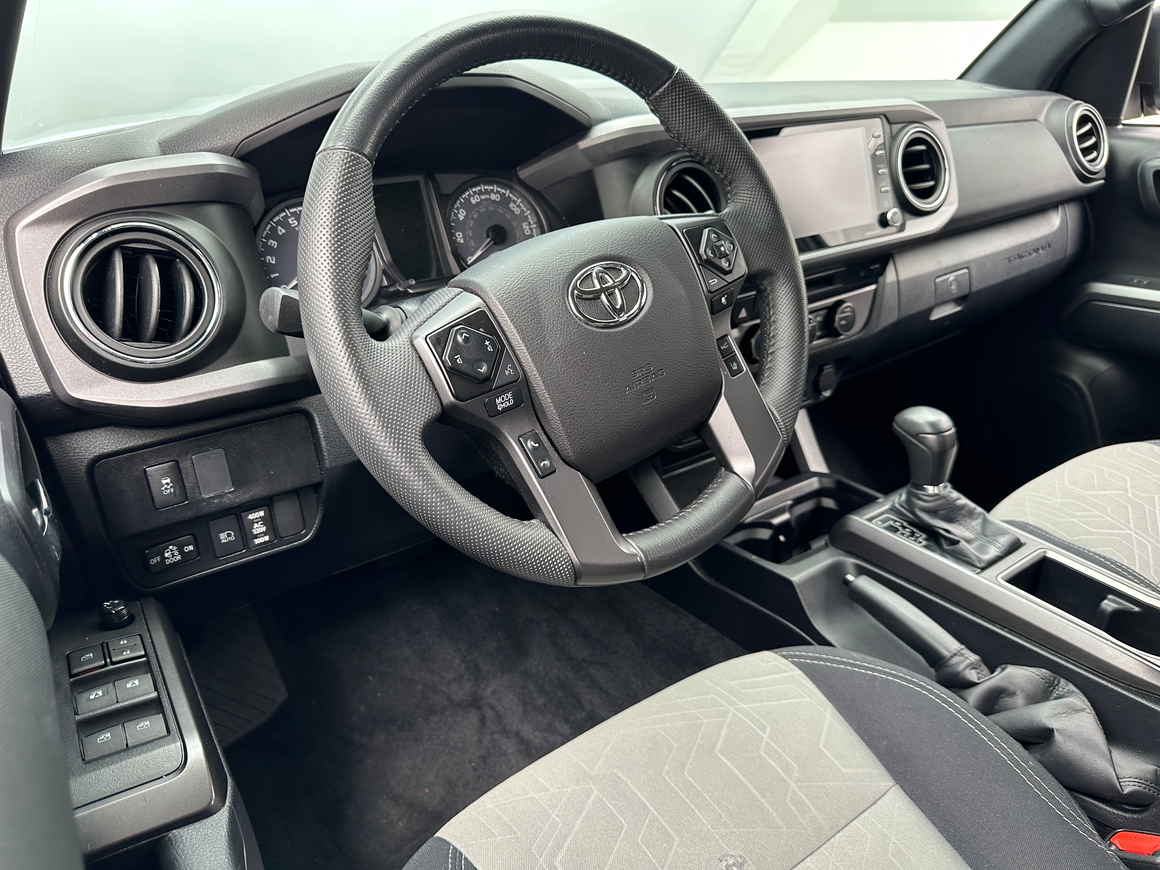 2021 Toyota Tacoma TRD Sport 3