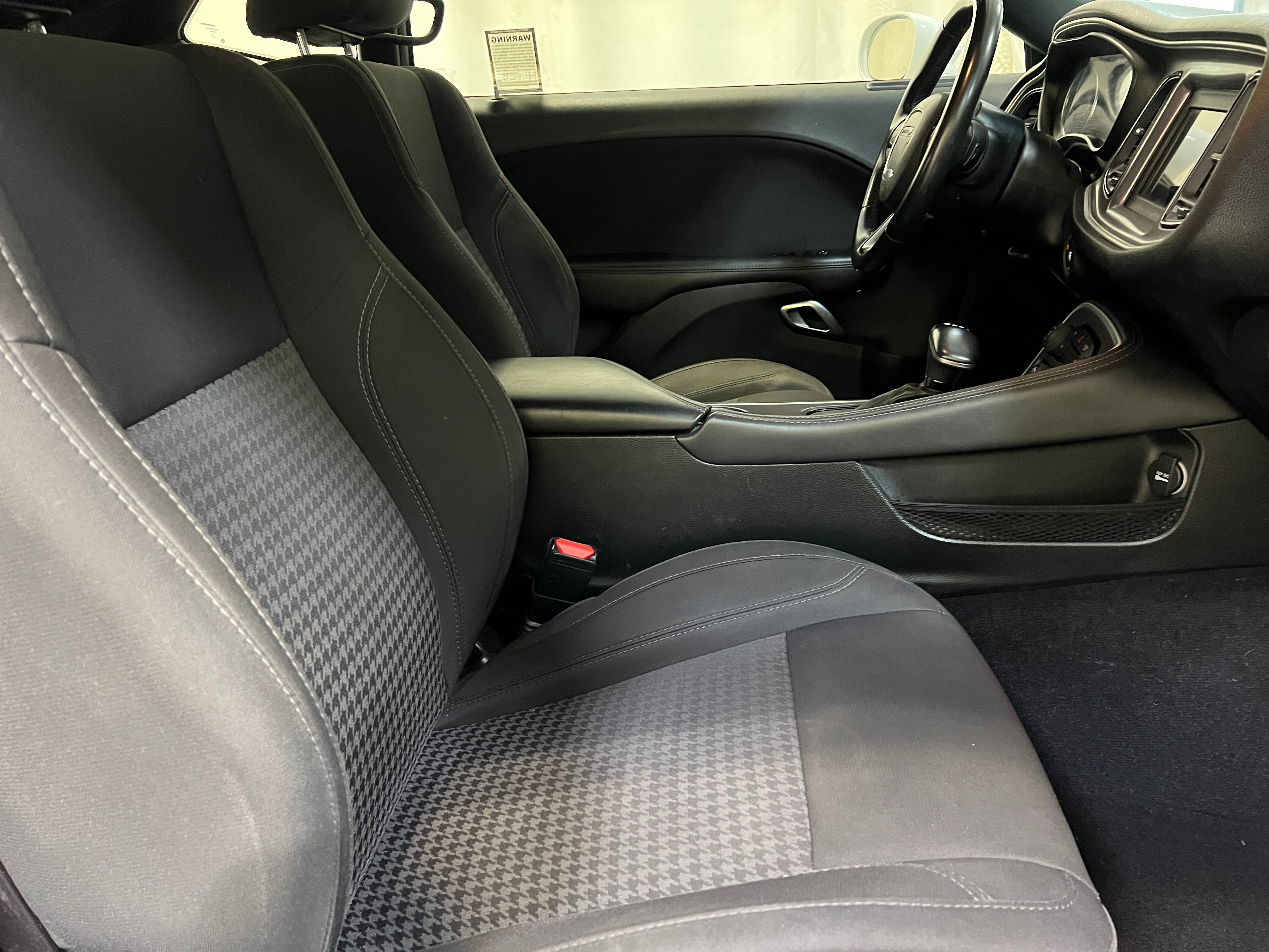 2019 Dodge Challenger SXT 2