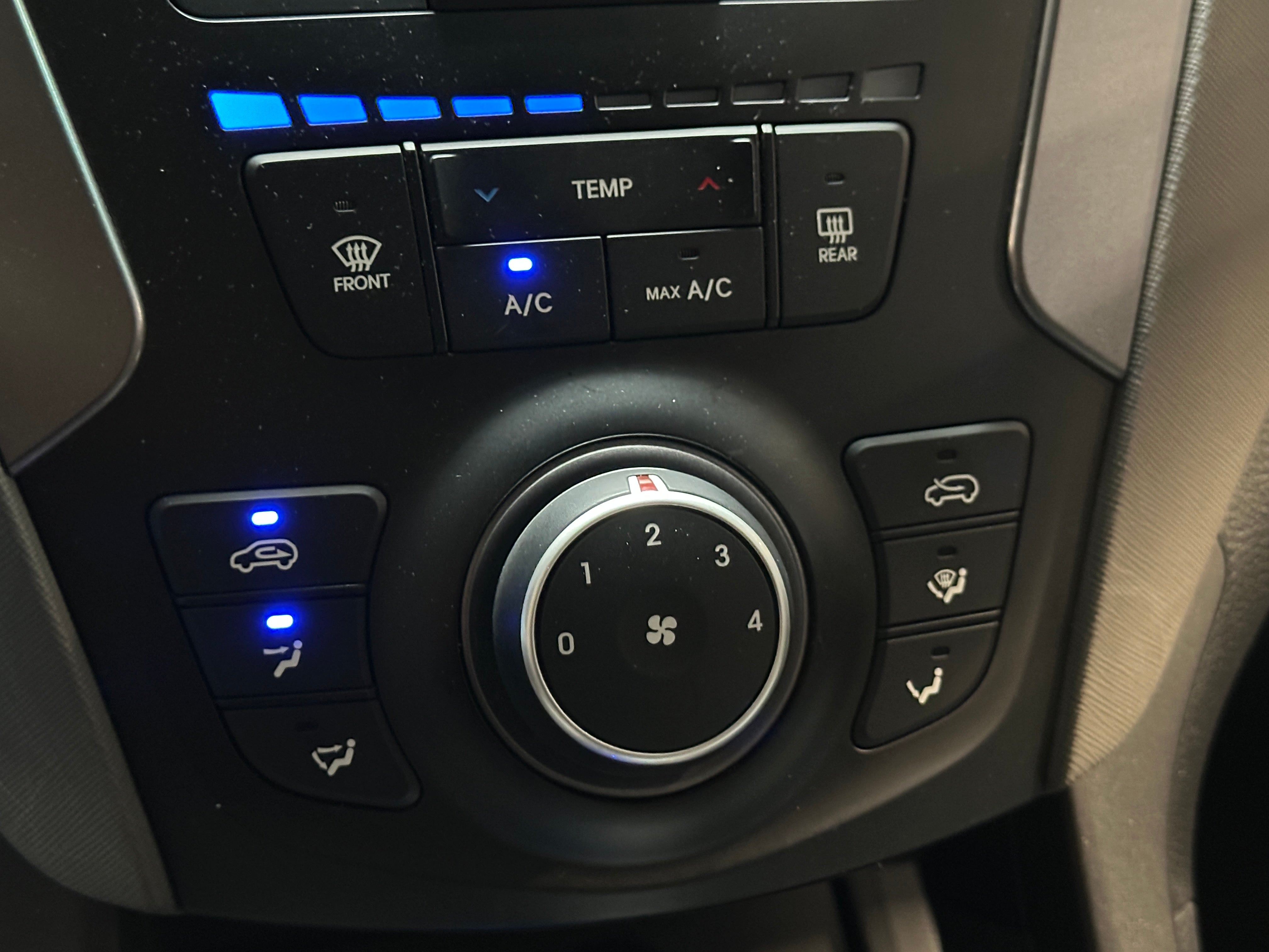 2015 Hyundai Santa Fe Sport 2.0T 4