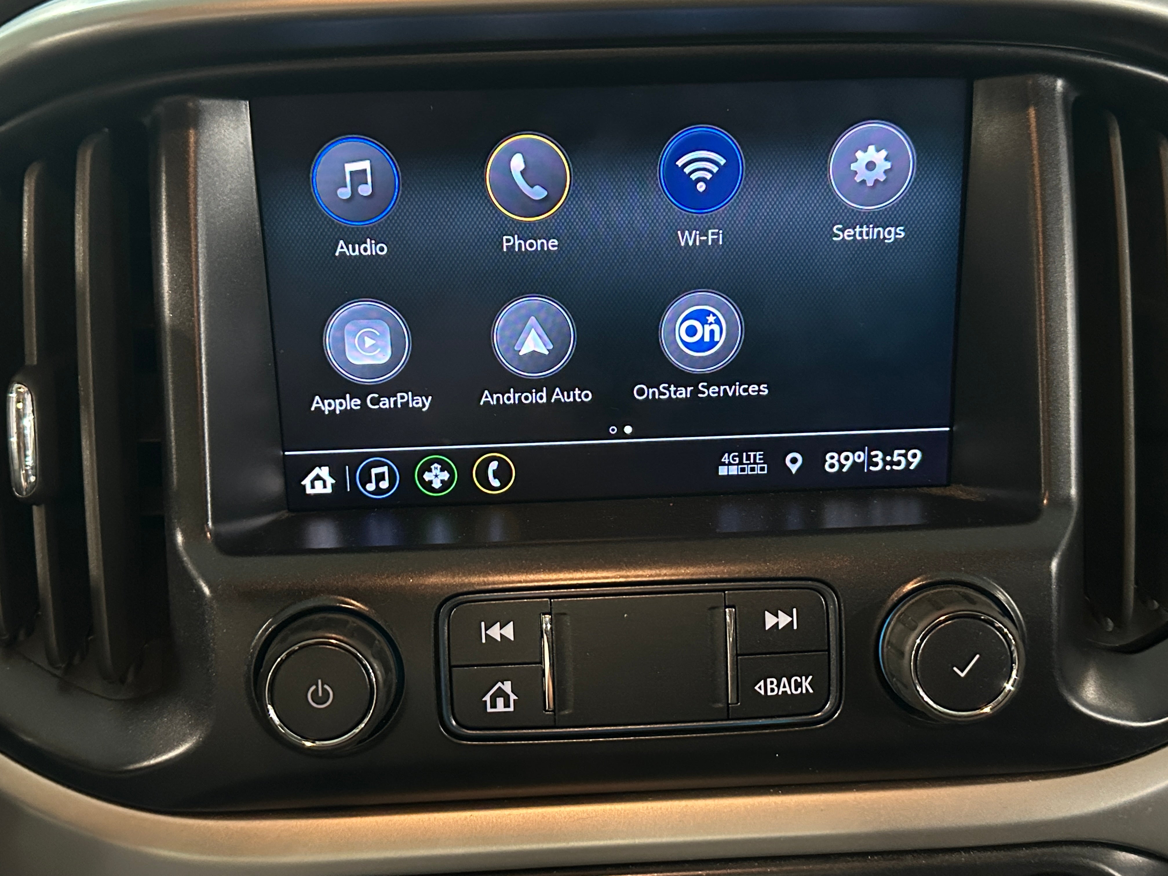Thumbnail: 2022 Chevrolet Colorado - 4
