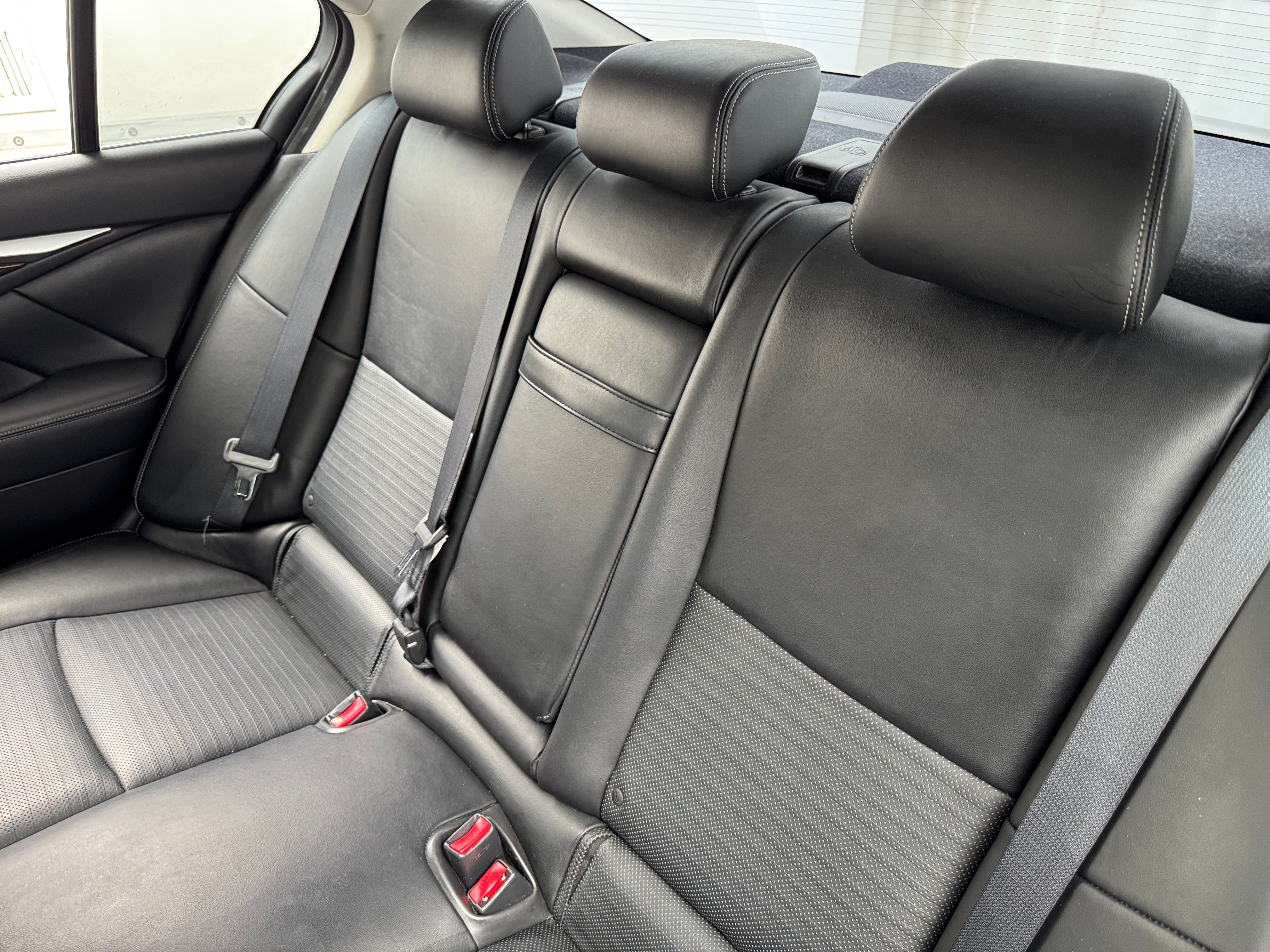 2015 INFINITI Q50  5