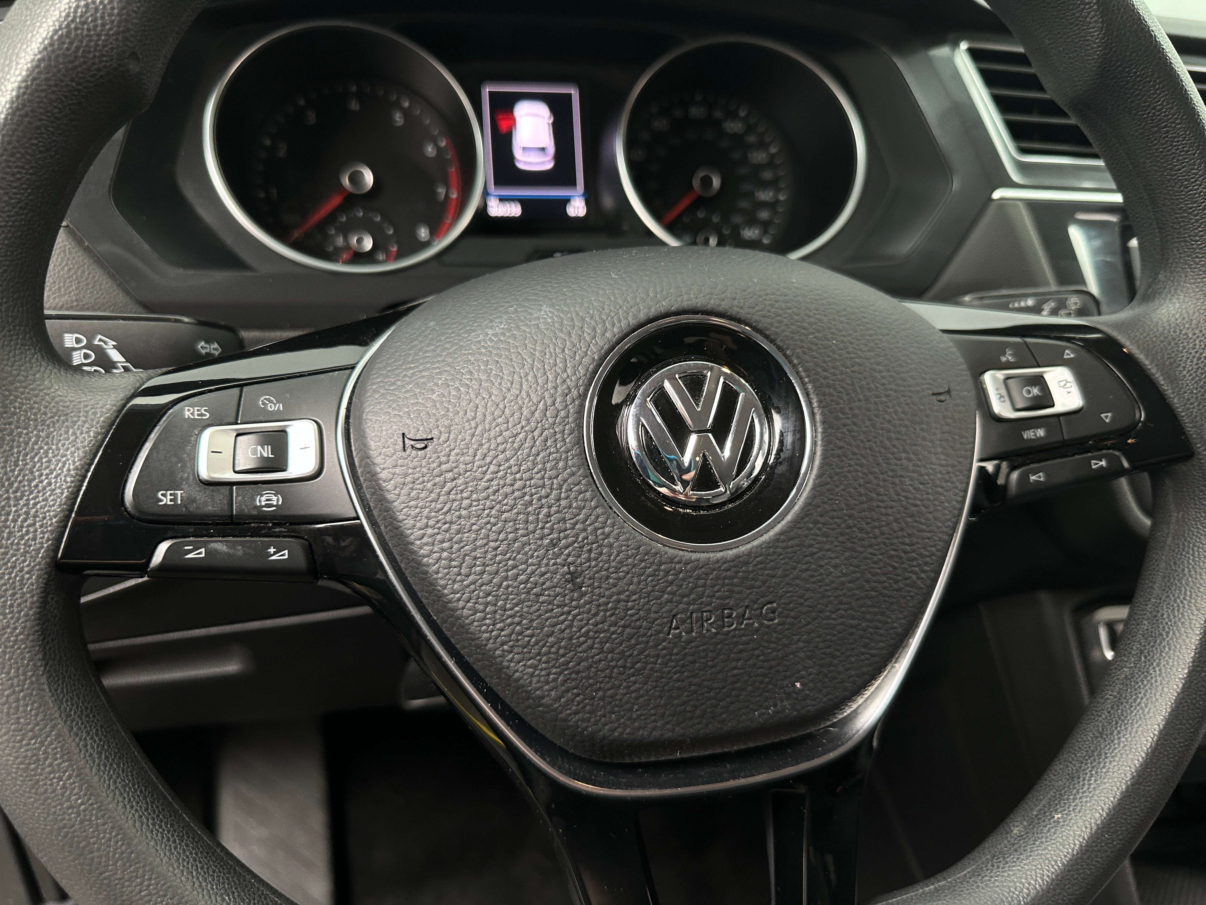 2021 Volkswagen Tiguan S 5