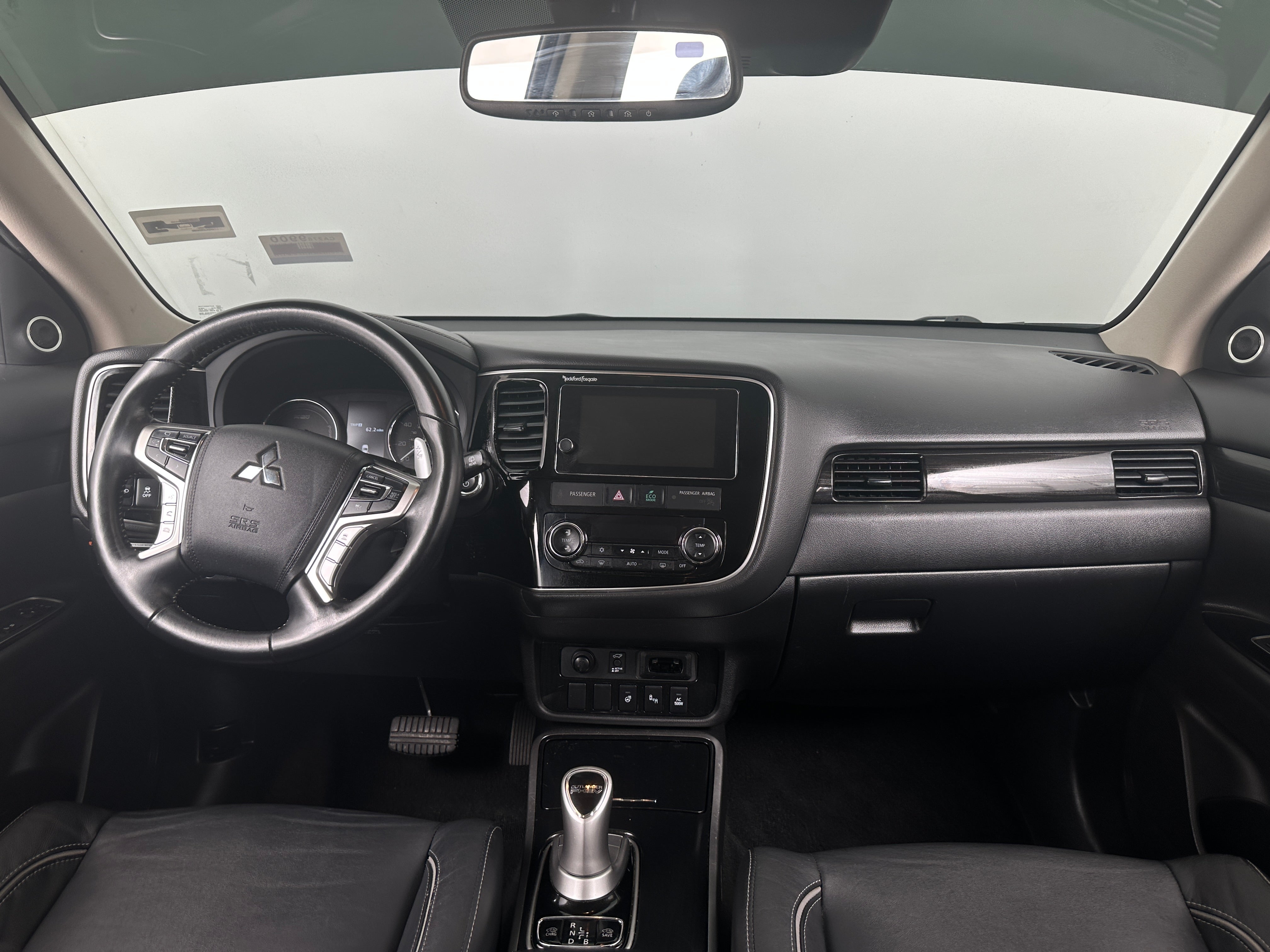 2018 Mitsubishi Outlander GT 2