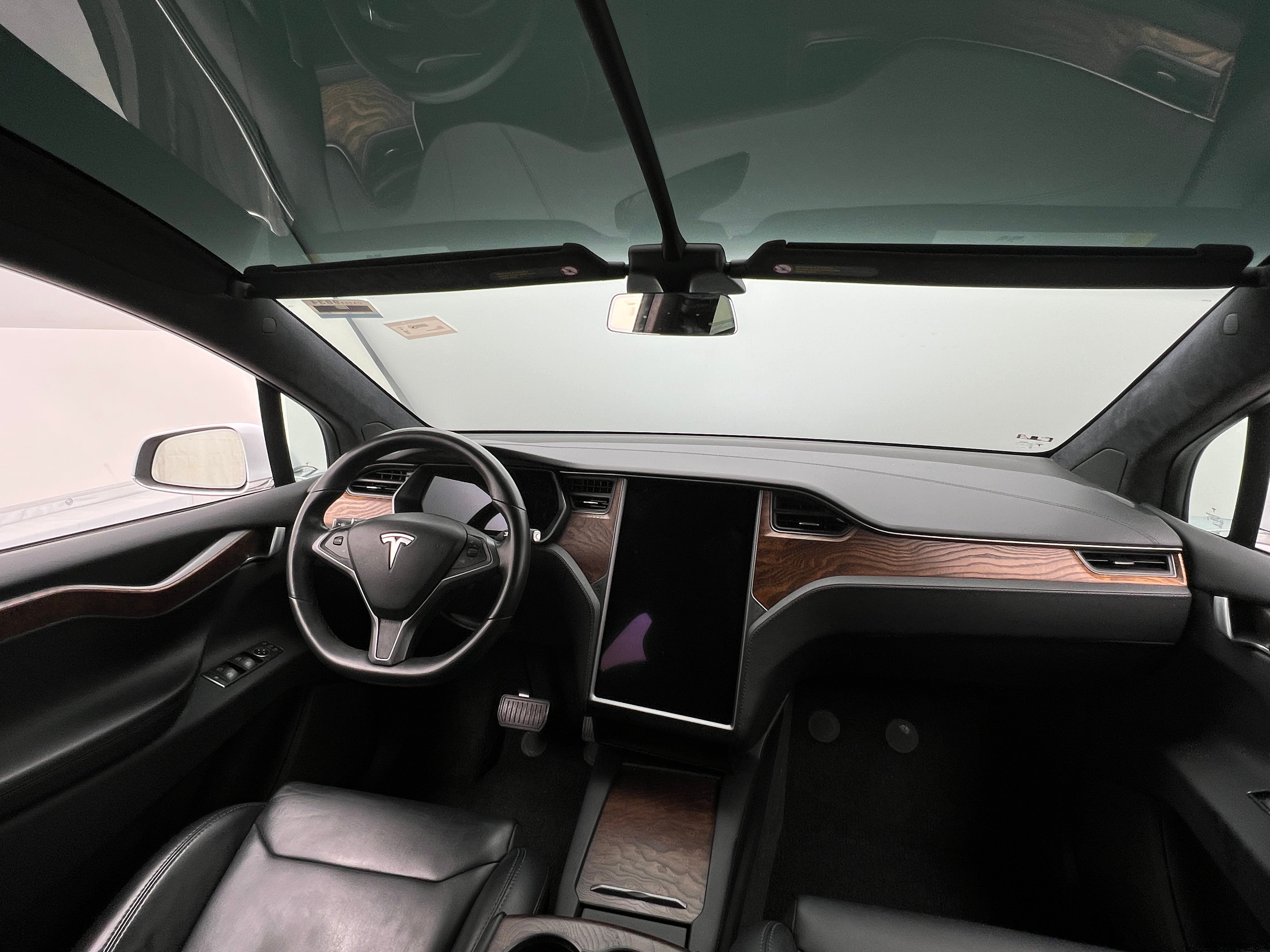 2019 Tesla Model X Standard Range 2