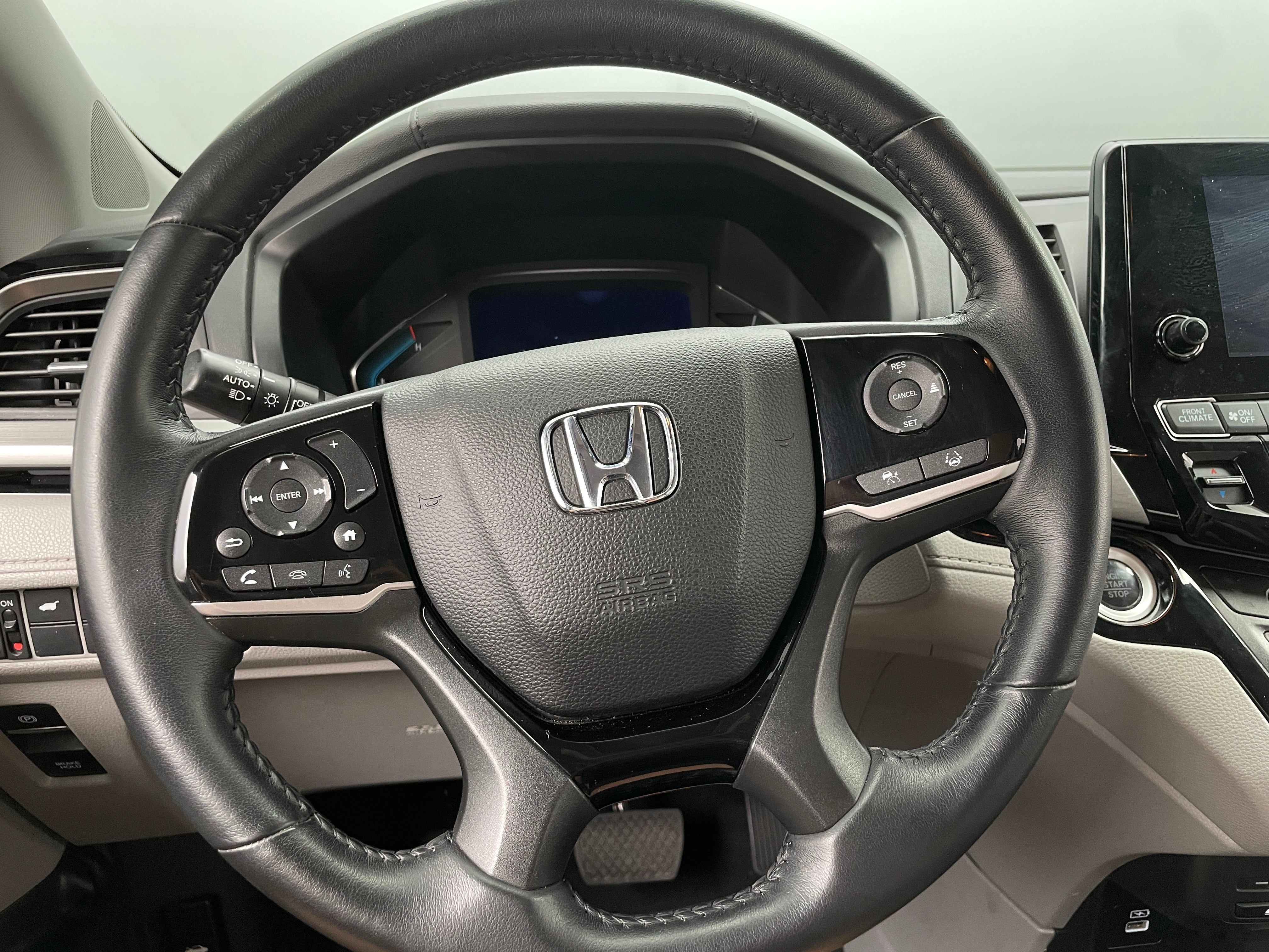 Thumbnail: 2023 Honda Odyssey - 4