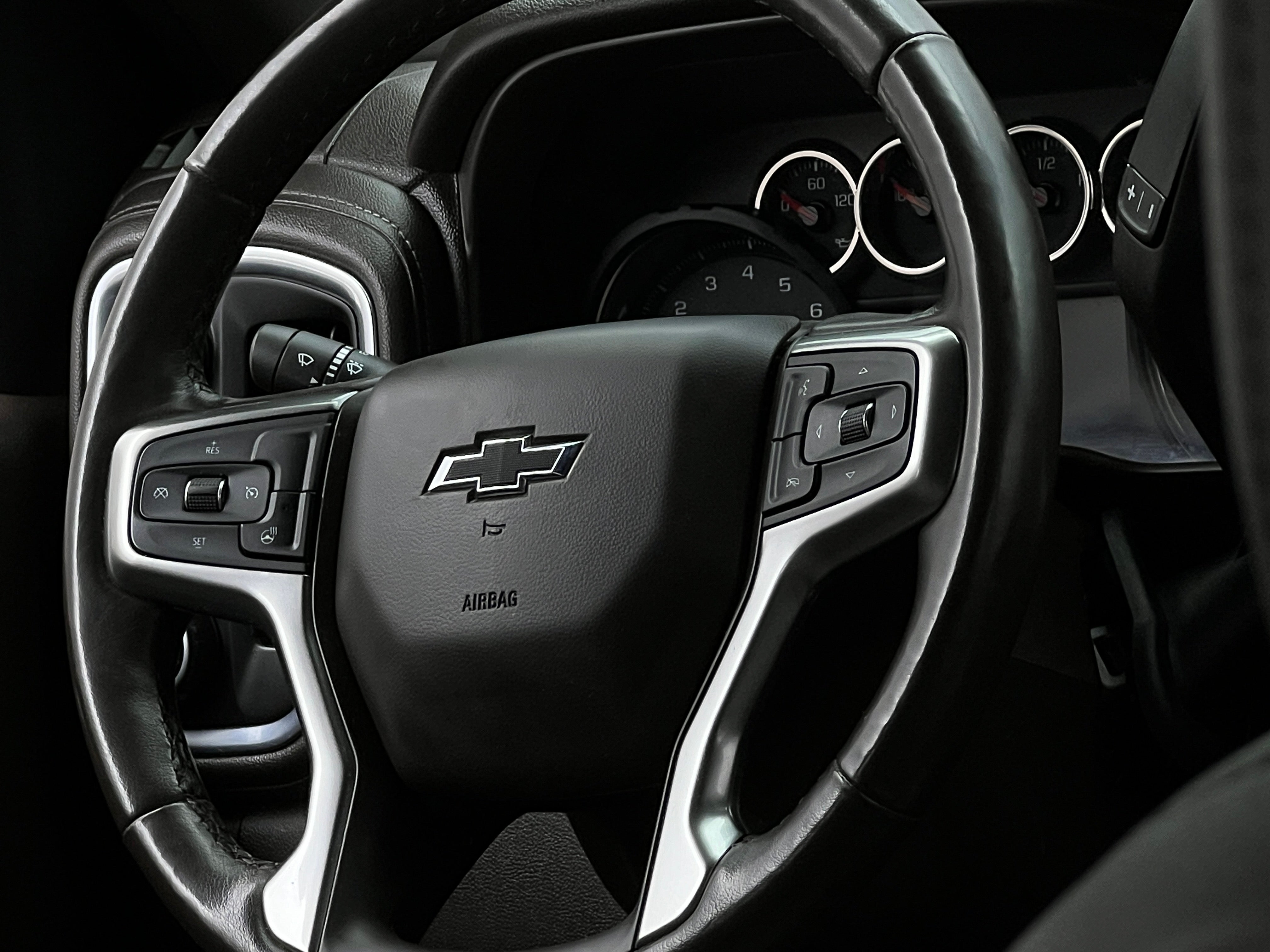 Thumbnail: 2020 Chevrolet Silverado 1500 - 5